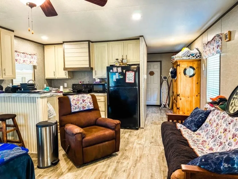 Mobile Home For Sale in Limestone County , TBD County Road 891, Jewett, Texas 75846, 1 Bedroom, 1 Bathroom, Garage spaces, 736 Sqft, built in 2020, mls#20920254, Real Estate Agent in Jewett, Homes For Sale in Limestone county, Homes For Sale in Jewett, Realtor in Jewett Texas, Real Estate Brokerage Independent Realty Texas, Luminita Cordes Realtor