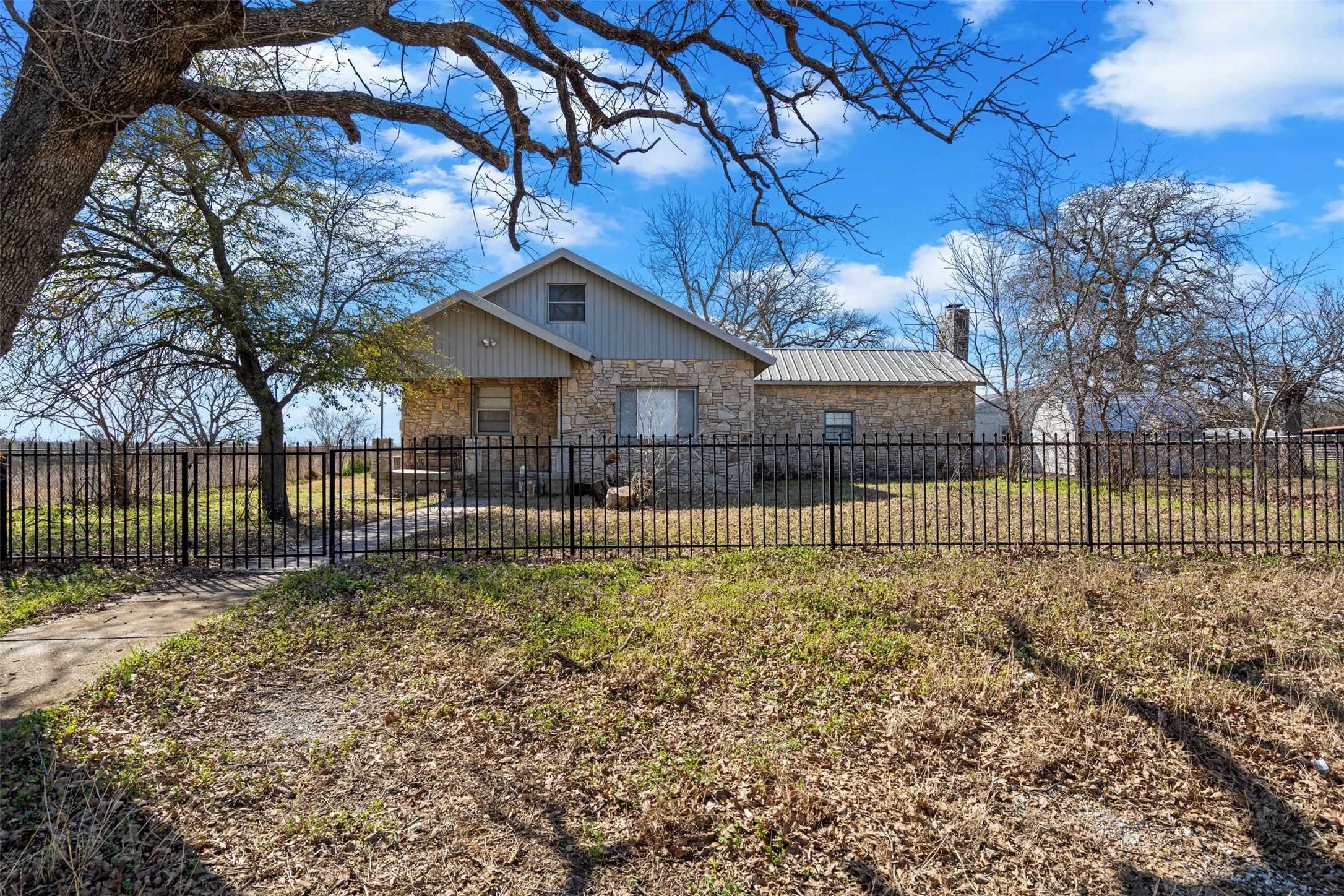 Unimproved Land For Sale in Hood County , 4363 Acton Highway, Granbury, Texas 76049, 0, 0, Garage spaces, 0 Sqft, built in 0, mls#20887481, Real Estate Agent in Granbury, Homes For Sale in Hood county, Homes For Sale in Granbury, Realtor in Granbury Texas, Real Estate Brokerage Independent Realty Texas, Luminita Cordes Realtor