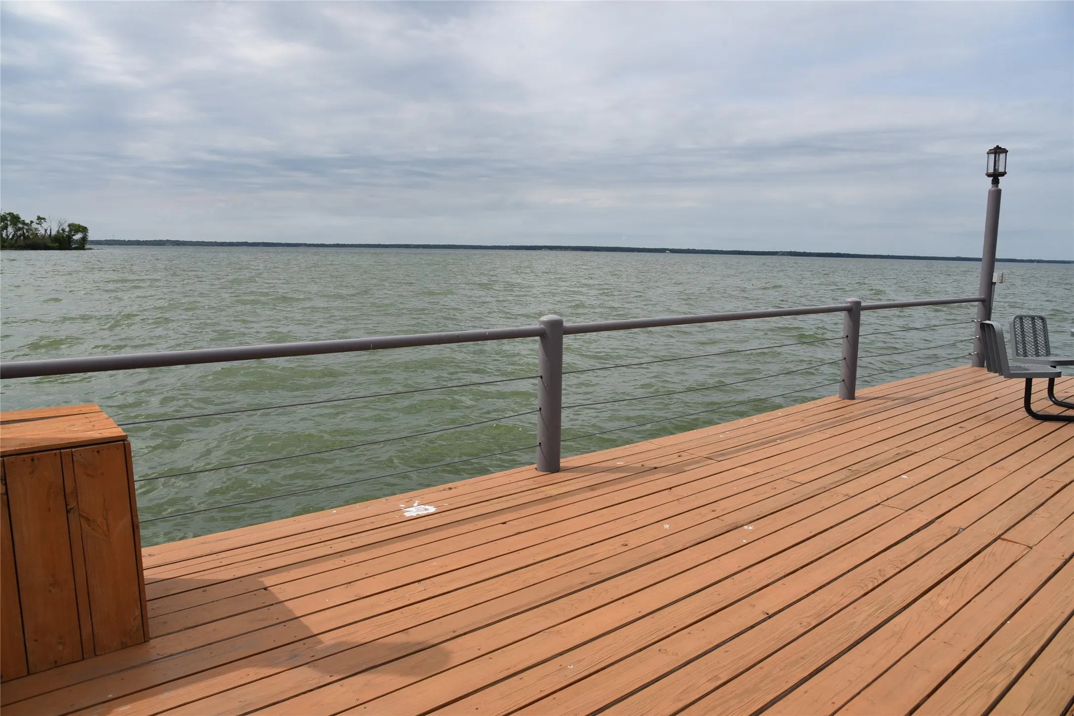 Single Family Residence For Sale in Navarro County , 6465 Peninsula Road, Kerens, Texas 75144, 1 Bedroom, 1 Bathroom, Garage spaces, 399 Sqft, built in 2022, Preowned, Price $375,000, mls#20920605, Real Estate Agent in Kerens, Homes For Sale in Navarro county, Homes For Sale in Kerens, Realtor in Kerens Texas, Real Estate Brokerage Independent Realty Texas, Luminita Cordes Realtor
