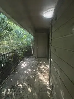 Condominium For Sale in Tarrant County , 6042 Stoneybrook Drive, Fort Worth, Texas 76112, 2 Bedroom, 2 Bathroom, Garage spaces, 1,110 Sqft, built in 1984, Preowned, mls#20890130, Real Estate Agent in Fort Worth, Homes For Sale in Tarrant county, Homes For Sale in Fort Worth, Realtor in Fort Worth Texas, Real Estate Brokerage Independent Realty Texas, Luminita Cordes Realtor