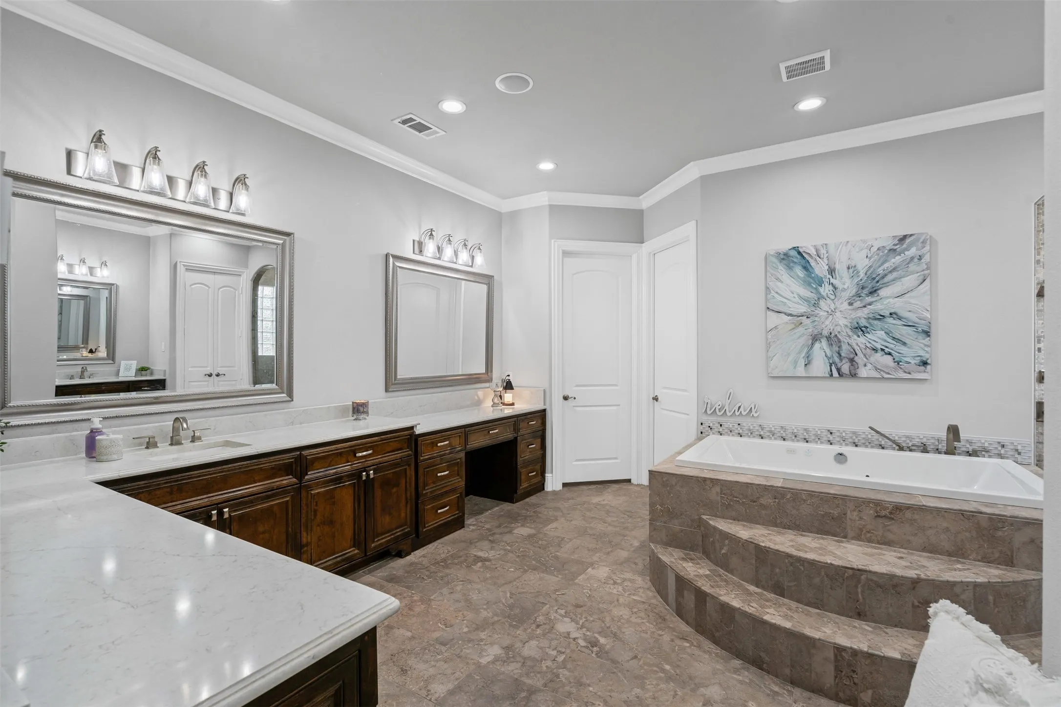 Single Family Residence For Sale in Johnson County , 2500 County Road 920, Crowley, Texas 76036, 5 Bedroom, 7 Bathroom, 3 Garage spaces, 8,328 Sqft, built in 2018, mls#20922808, Real Estate Agent in Crowley, Homes For Sale in Johnson county, Homes For Sale in Crowley, Realtor in Crowley Texas, Real Estate Brokerage Independent Realty Texas, Luminita Cordes Realtor