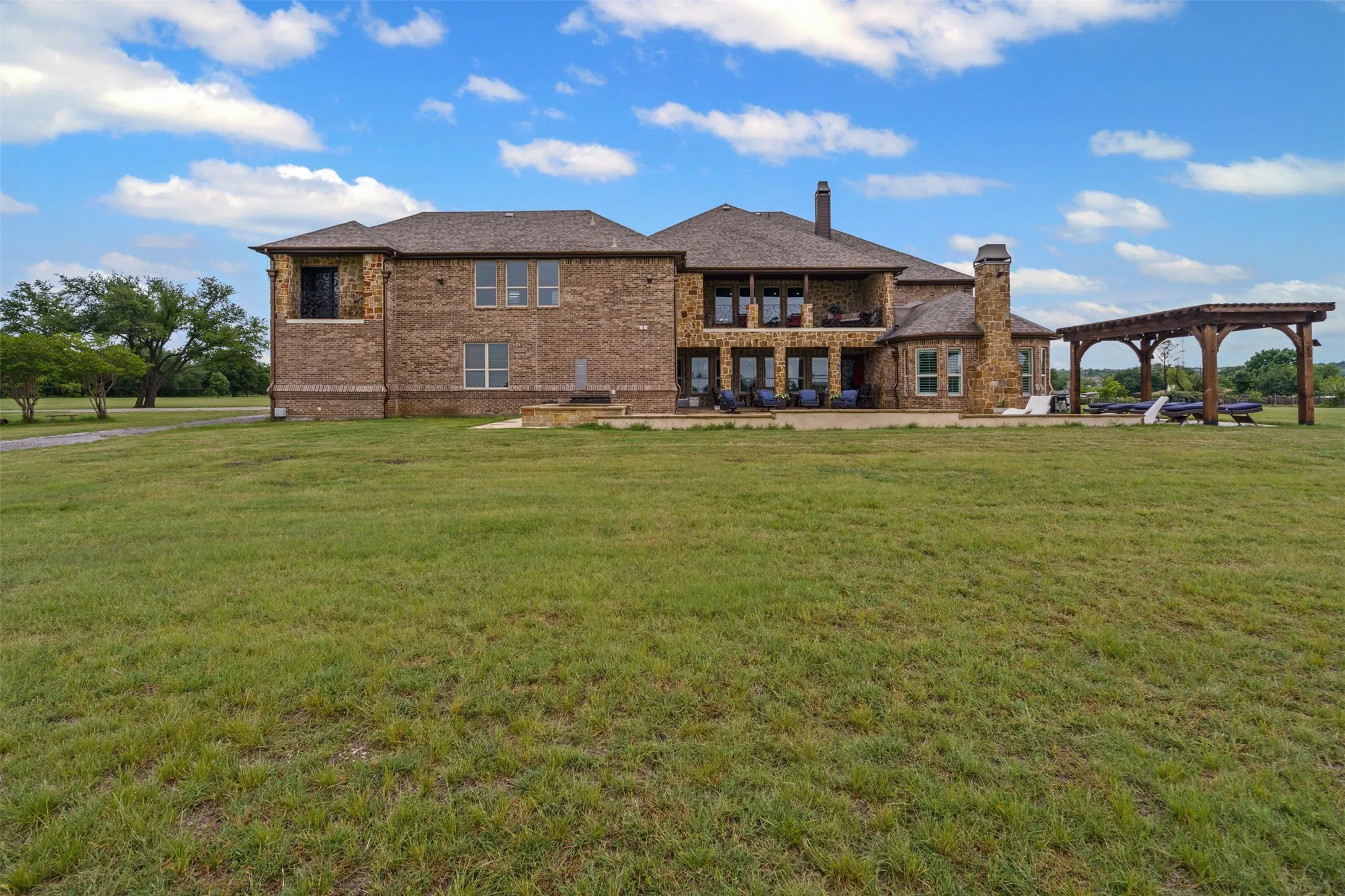 Single Family Residence For Sale in Johnson County , 2500 County Road 920, Crowley, Texas 76036, 5 Bedroom, 7 Bathroom, 3 Garage spaces, 8,328 Sqft, built in 2018, mls#20922808, Real Estate Agent in Crowley, Homes For Sale in Johnson county, Homes For Sale in Crowley, Realtor in Crowley Texas, Real Estate Brokerage Independent Realty Texas, Luminita Cordes Realtor