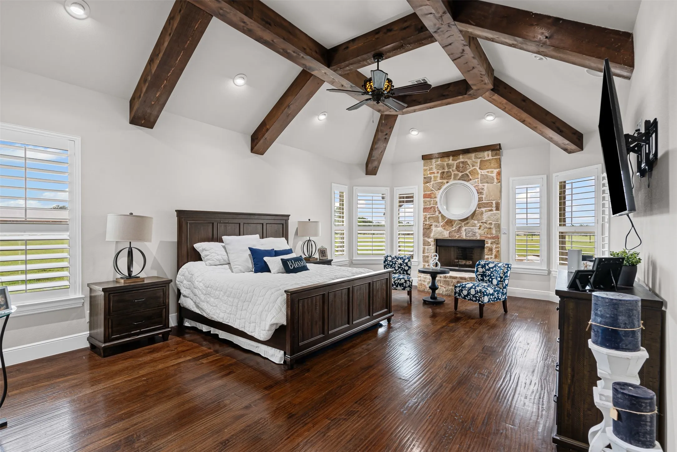 Single Family Residence For Sale in Johnson County , 2500 County Road 920, Crowley, Texas 76036, 5 Bedroom, 7 Bathroom, 3 Garage spaces, 8,328 Sqft, built in 2018, mls#20922808, Real Estate Agent in Crowley, Homes For Sale in Johnson county, Homes For Sale in Crowley, Realtor in Crowley Texas, Real Estate Brokerage Independent Realty Texas, Luminita Cordes Realtor