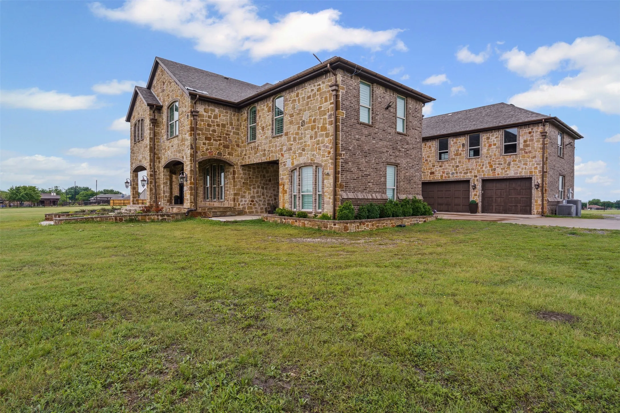 Single Family Residence For Sale in Johnson County , 2500 County Road 920, Crowley, Texas 76036, 5 Bedroom, 7 Bathroom, 3 Garage spaces, 8,328 Sqft, built in 2018, mls#20922808, Real Estate Agent in Crowley, Homes For Sale in Johnson county, Homes For Sale in Crowley, Realtor in Crowley Texas, Real Estate Brokerage Independent Realty Texas, Luminita Cordes Realtor