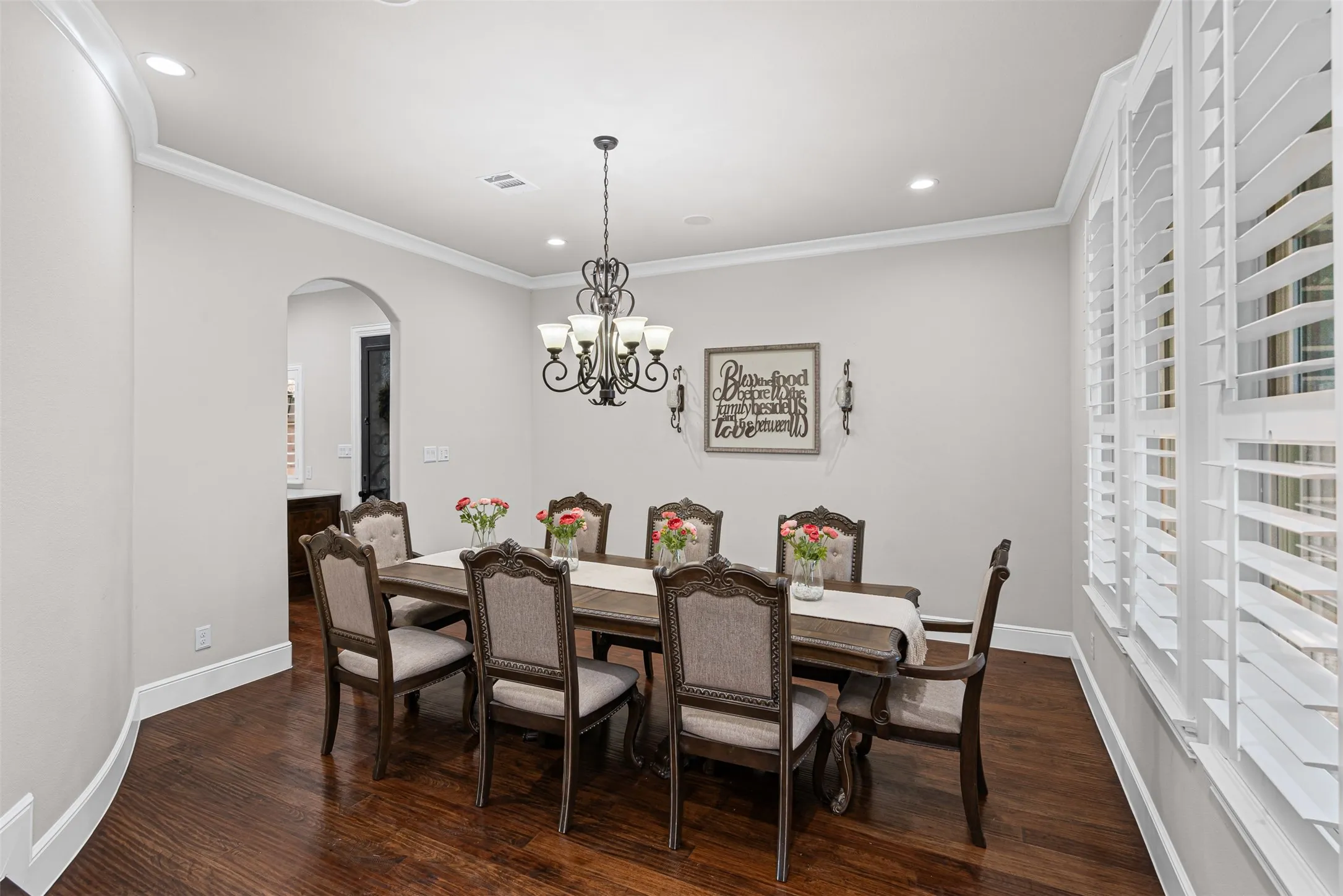 Single Family Residence For Sale in Johnson County , 2500 County Road 920, Crowley, Texas 76036, 5 Bedroom, 7 Bathroom, 3 Garage spaces, 8,328 Sqft, built in 2018, mls#20922808, Real Estate Agent in Crowley, Homes For Sale in Johnson county, Homes For Sale in Crowley, Realtor in Crowley Texas, Real Estate Brokerage Independent Realty Texas, Luminita Cordes Realtor