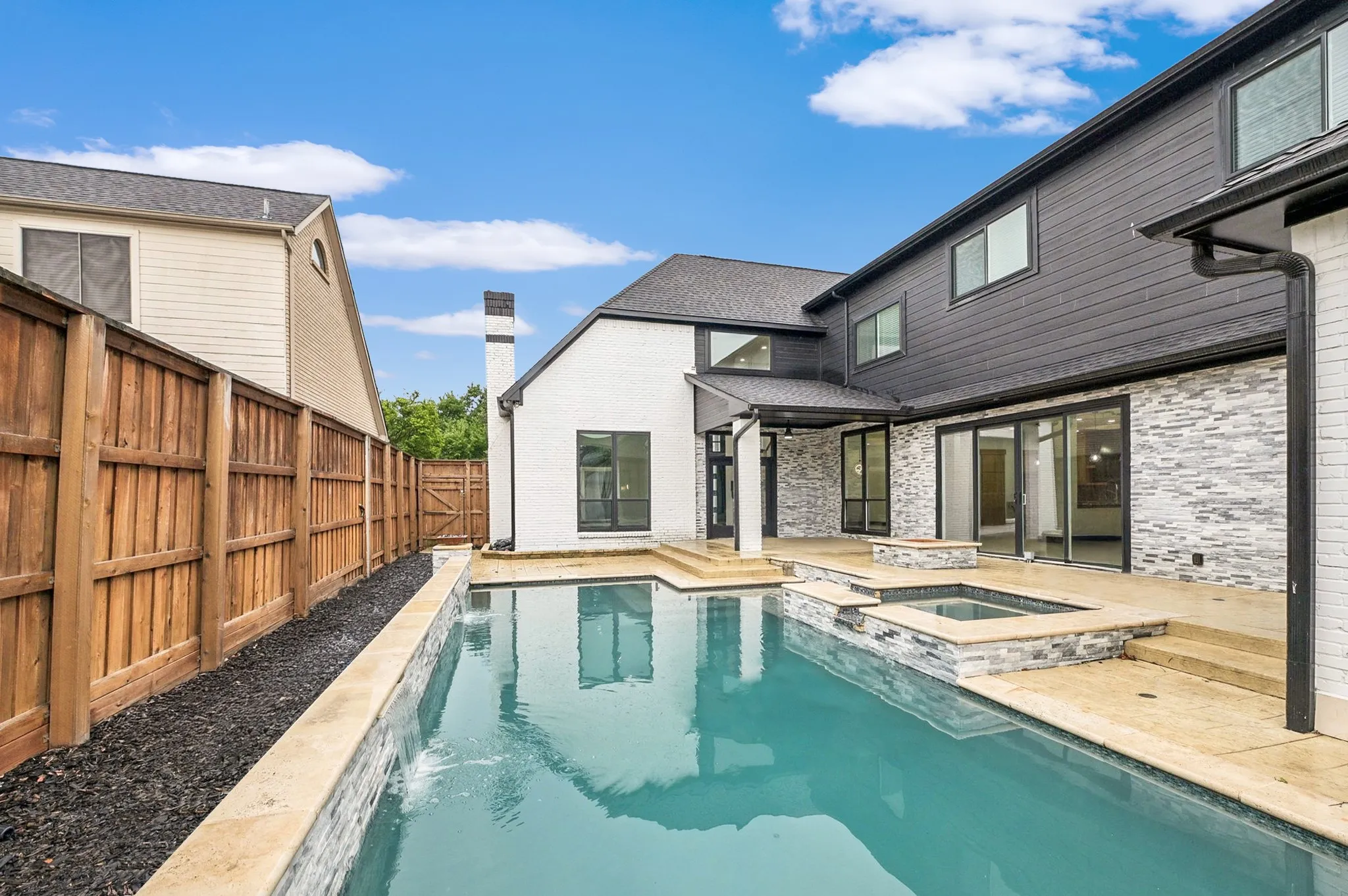 Single Family Residence For Sale in Collin County , 4219 Hollow Oak Drive, Dallas, Texas 75287, 5 Bedroom, 4 Bathroom, 2 Garage spaces, 4,327 Sqft, built in 1989, mls#20922942, Real Estate Agent in Dallas, Homes For Sale in Collin county, Homes For Sale in Dallas, Realtor in Dallas Texas, Real Estate Brokerage Independent Realty Texas, Luminita Cordes Realtor