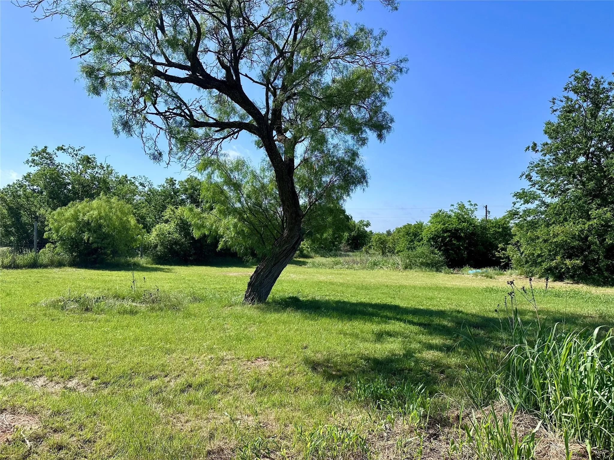 Manufactured Home For Sale in Coleman County , 181 Mountain Street, Burkett, Texas 76828, 3 Bedroom, 2 Bathroom, 2 Garage spaces, 1,773 Sqft, built in 2014, Preowned, mls#20925328, Real Estate Agent in Burkett, Homes For Sale in Coleman county, Homes For Sale in Burkett, Realtor in Burkett Texas, Real Estate Brokerage Independent Realty Texas, Luminita Cordes Realtor