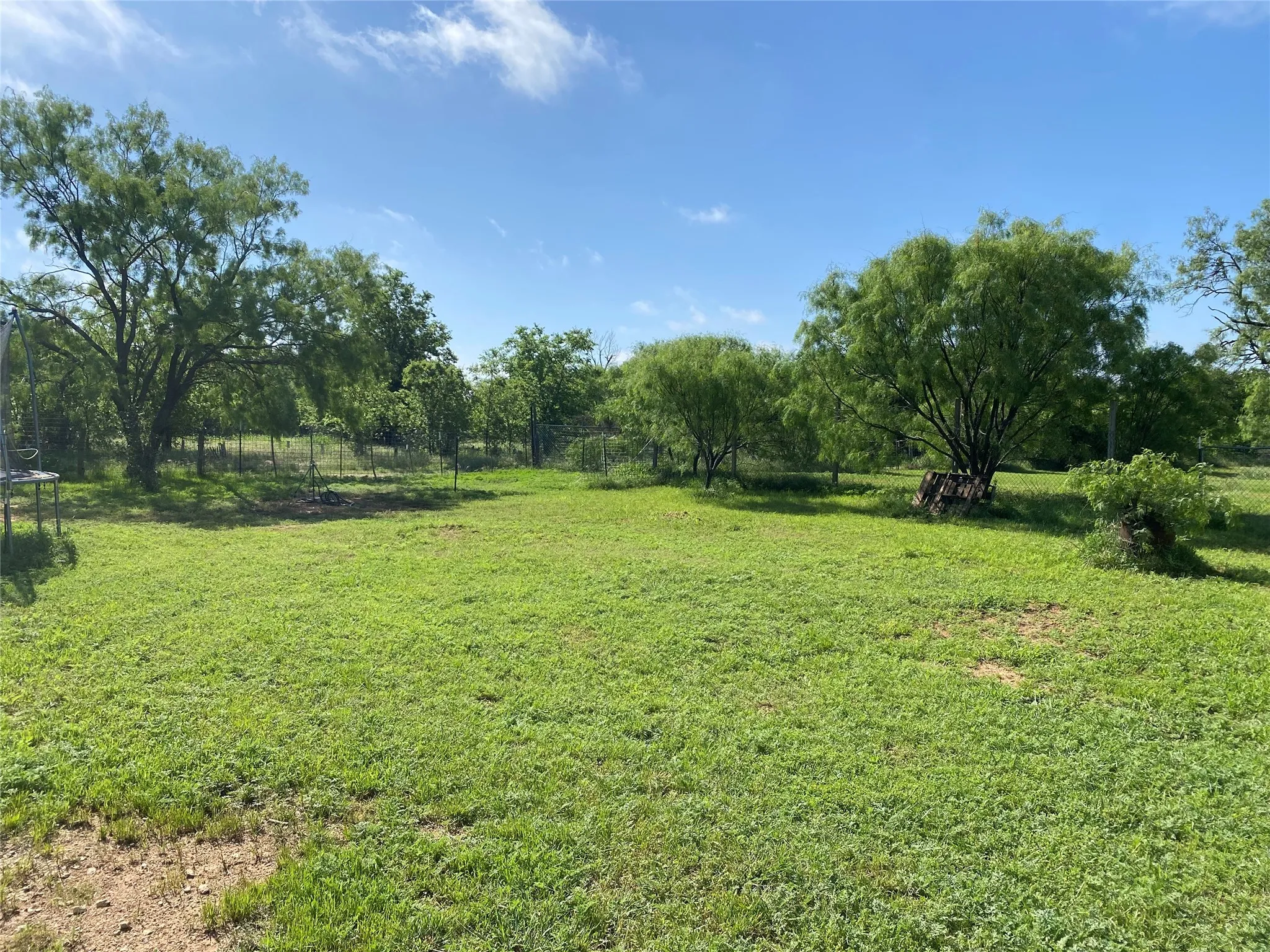 Manufactured Home For Sale in Coleman County , 181 Mountain Street, Burkett, Texas 76828, 3 Bedroom, 2 Bathroom, 2 Garage spaces, 1,773 Sqft, built in 2014, Preowned, mls#20925328, Real Estate Agent in Burkett, Homes For Sale in Coleman county, Homes For Sale in Burkett, Realtor in Burkett Texas, Real Estate Brokerage Independent Realty Texas, Luminita Cordes Realtor