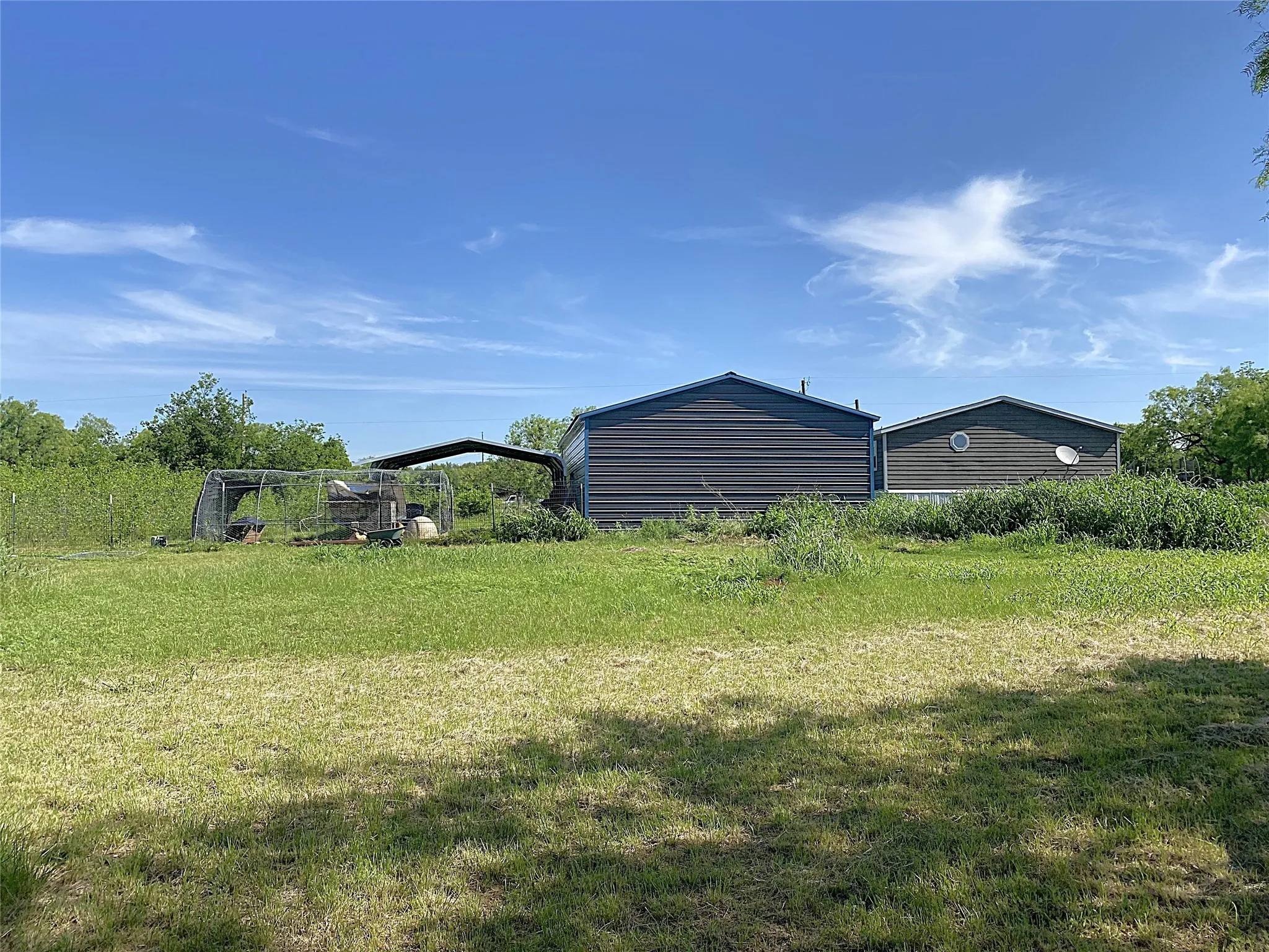 Manufactured Home For Sale in Coleman County , 181 Mountain Street, Burkett, Texas 76828, 3 Bedroom, 2 Bathroom, 2 Garage spaces, 1,773 Sqft, built in 2014, Preowned, mls#20925328, Real Estate Agent in Burkett, Homes For Sale in Coleman county, Homes For Sale in Burkett, Realtor in Burkett Texas, Real Estate Brokerage Independent Realty Texas, Luminita Cordes Realtor