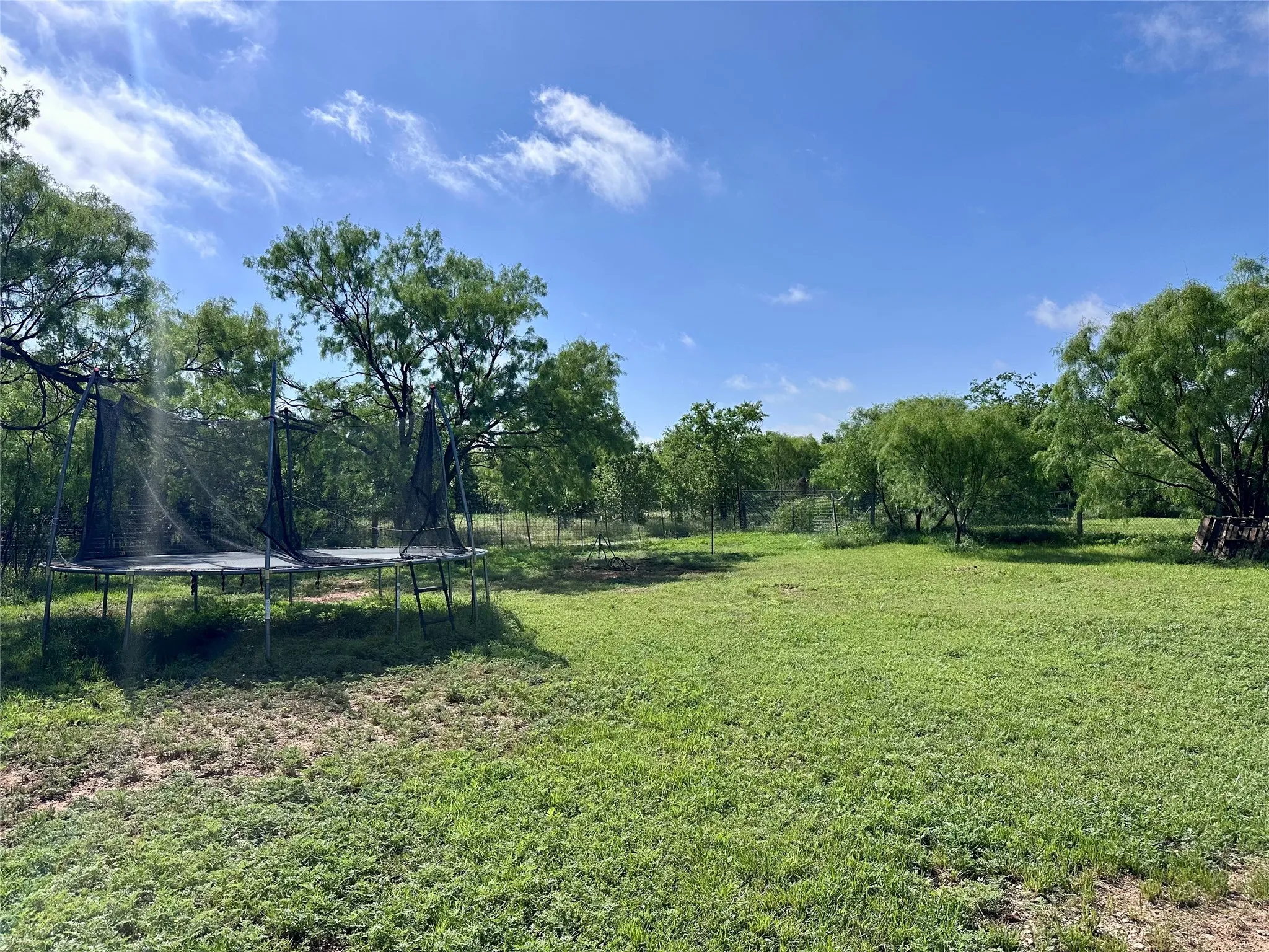 Manufactured Home For Sale in Coleman County , 181 Mountain Street, Burkett, Texas 76828, 3 Bedroom, 2 Bathroom, 2 Garage spaces, 1,773 Sqft, built in 2014, Preowned, mls#20925328, Real Estate Agent in Burkett, Homes For Sale in Coleman county, Homes For Sale in Burkett, Realtor in Burkett Texas, Real Estate Brokerage Independent Realty Texas, Luminita Cordes Realtor
