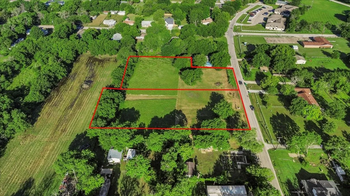 View of property location with property boundaries highlighted