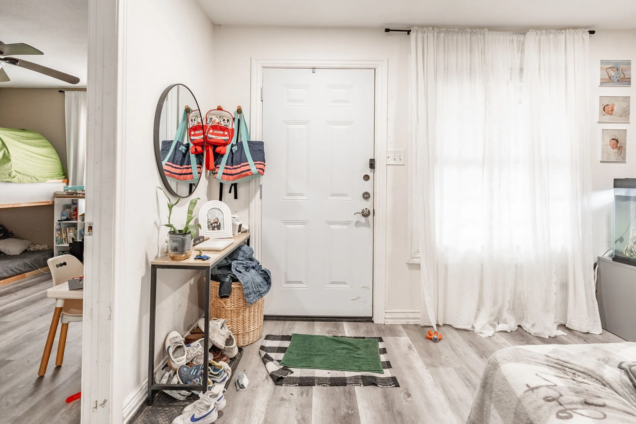 Single Family Residence For Sale in Dallas County , 1100 Hillburn Drive, Dallas, Texas 75217, 3 Bedroom, 3 Bathroom, Garage spaces, 1,608 Sqft, built in 1940, Price $275,000, mls#20926411, Real Estate Agent in Dallas, Homes For Sale in Dallas county, Homes For Sale in Dallas, Realtor in Dallas Texas, Real Estate Brokerage Independent Realty Texas, Luminita Cordes Realtor