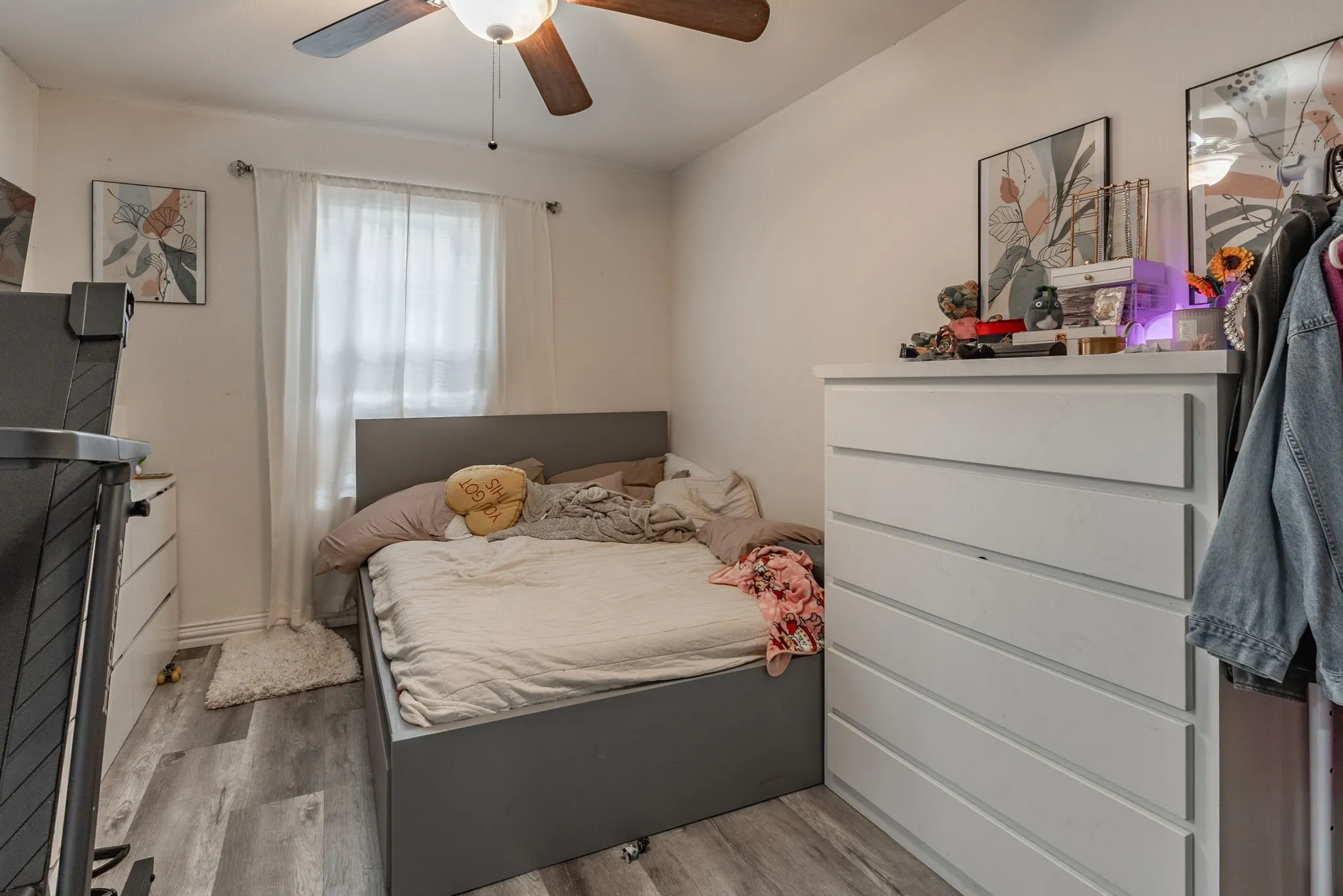 Single Family Residence For Sale in Dallas County , 1100 Hillburn Drive, Dallas, Texas 75217, 3 Bedroom, 3 Bathroom, Garage spaces, 1,608 Sqft, built in 1940, Price $275,000, mls#20926411, Real Estate Agent in Dallas, Homes For Sale in Dallas county, Homes For Sale in Dallas, Realtor in Dallas Texas, Real Estate Brokerage Independent Realty Texas, Luminita Cordes Realtor