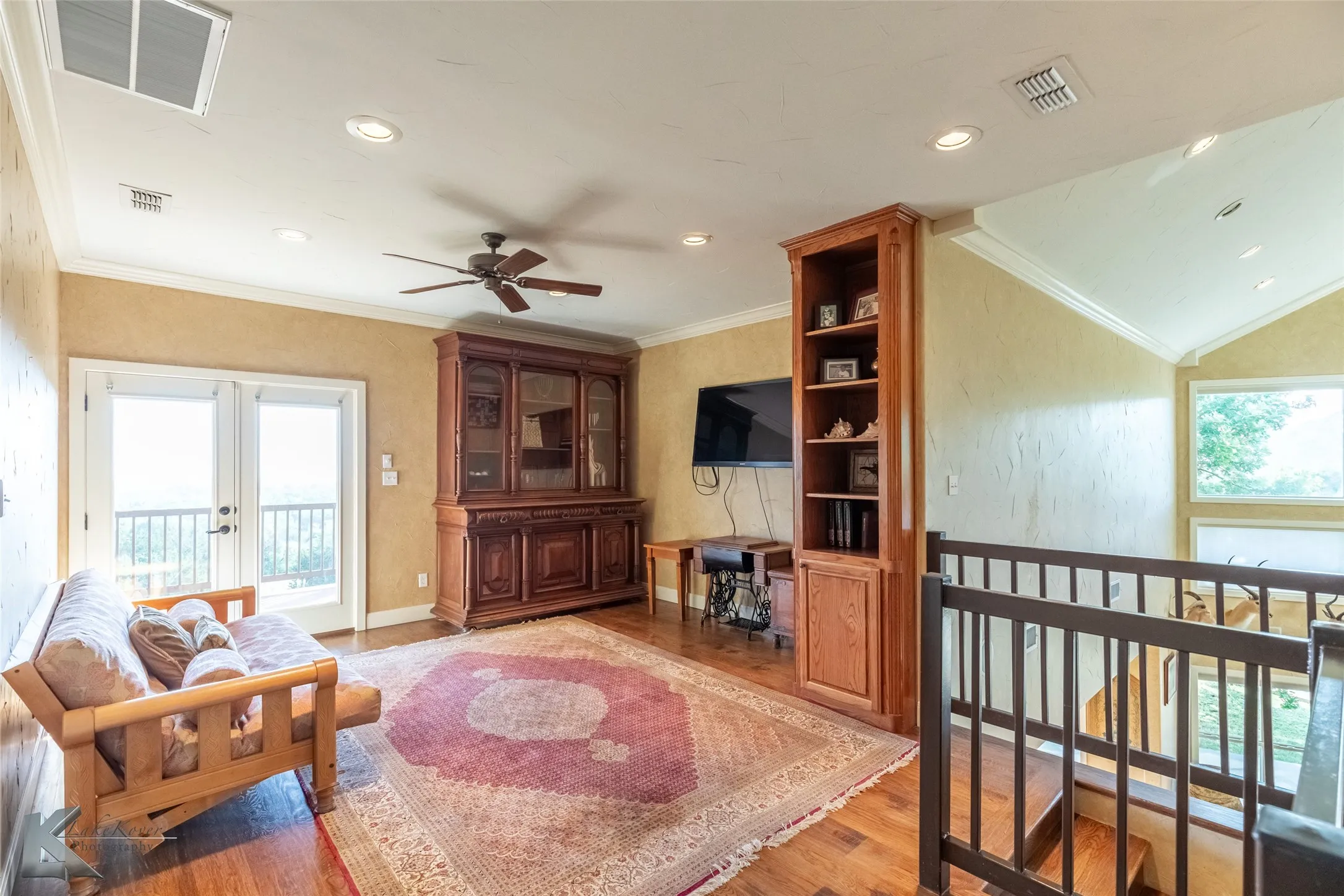 Single Family Residence For Sale in Coleman County , 671 County Road 108, Santa Anna, Texas 76878, 3 Bedroom, 3 Bathroom, 3 Garage spaces, 3,019 Sqft, built in 2011, Preowned, mls#20928374, Real Estate Agent in Santa Anna, Homes For Sale in Coleman county, Homes For Sale in Santa Anna, Realtor in Santa Anna Texas, Real Estate Brokerage Independent Realty Texas, Luminita Cordes Realtor
