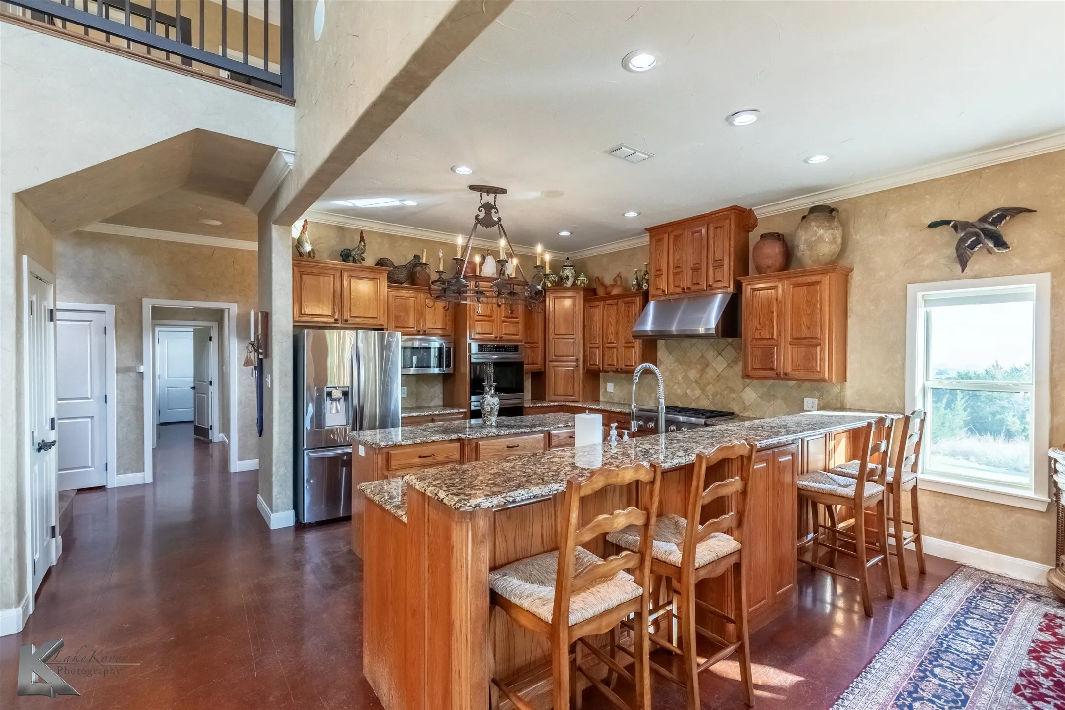 Single Family Residence For Sale in Coleman County , 671 County Road 108, Santa Anna, Texas 76878, 3 Bedroom, 3 Bathroom, 3 Garage spaces, 3,019 Sqft, built in 2011, Preowned, mls#20928374, Real Estate Agent in Santa Anna, Homes For Sale in Coleman county, Homes For Sale in Santa Anna, Realtor in Santa Anna Texas, Real Estate Brokerage Independent Realty Texas, Luminita Cordes Realtor