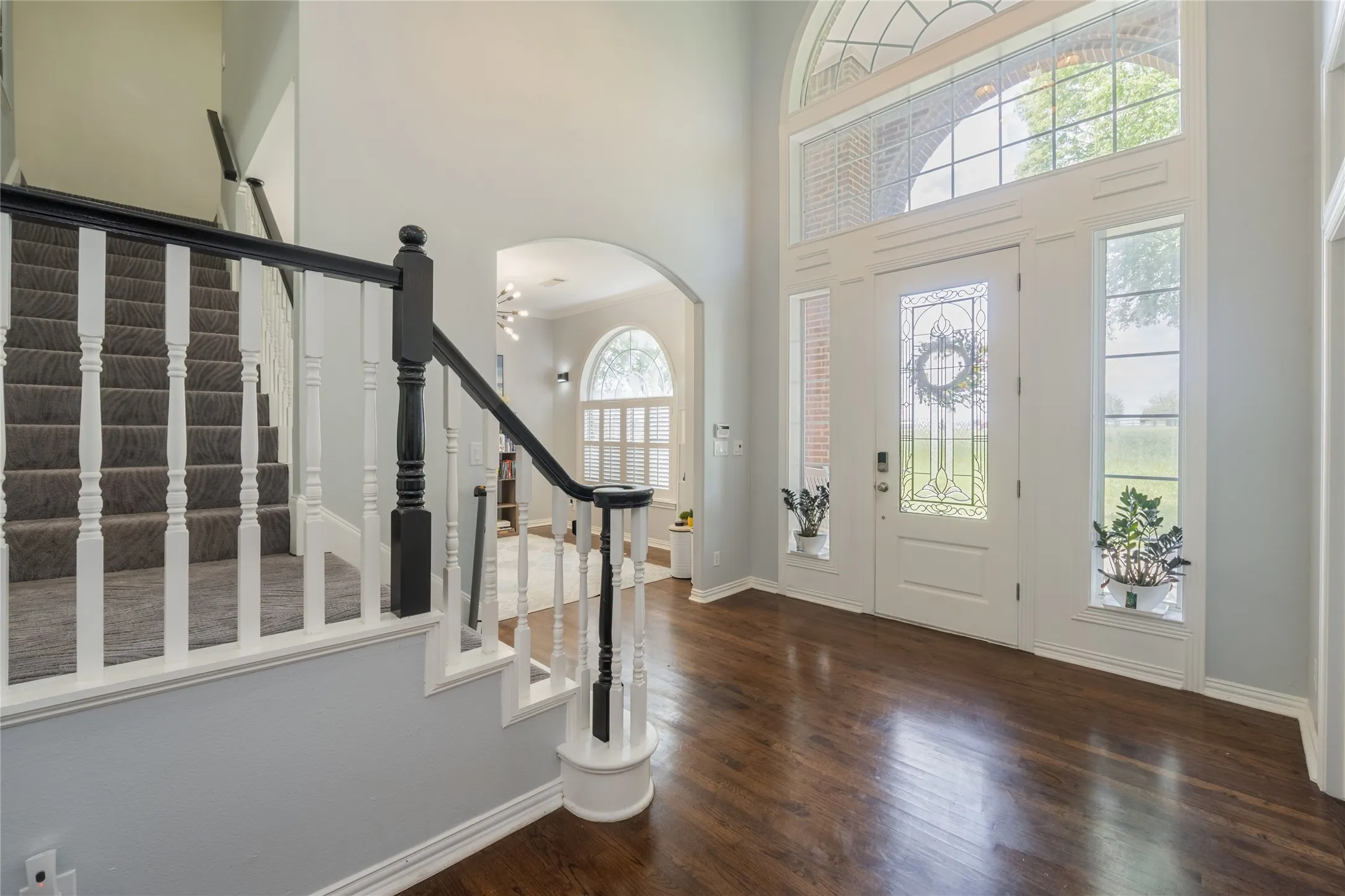 Single Family Residence For Sale in Ellis County , 135 Kirkpatrick Road, Ennis, Texas 75119, 3 Bedrooms, 4 Bathrooms, 6 Garage spaces, 3,482 Sqft, built in 2004, Preowned, Price $629,000, mls#20913458, Real Estate Agent in Ennis, Homes For Sale in Ellis county, Homes For Sale in Ennis, Realtor in Ennis Texas, Real Estate Brokerage Independent Realty Texas, Luminita Cordes Realtor