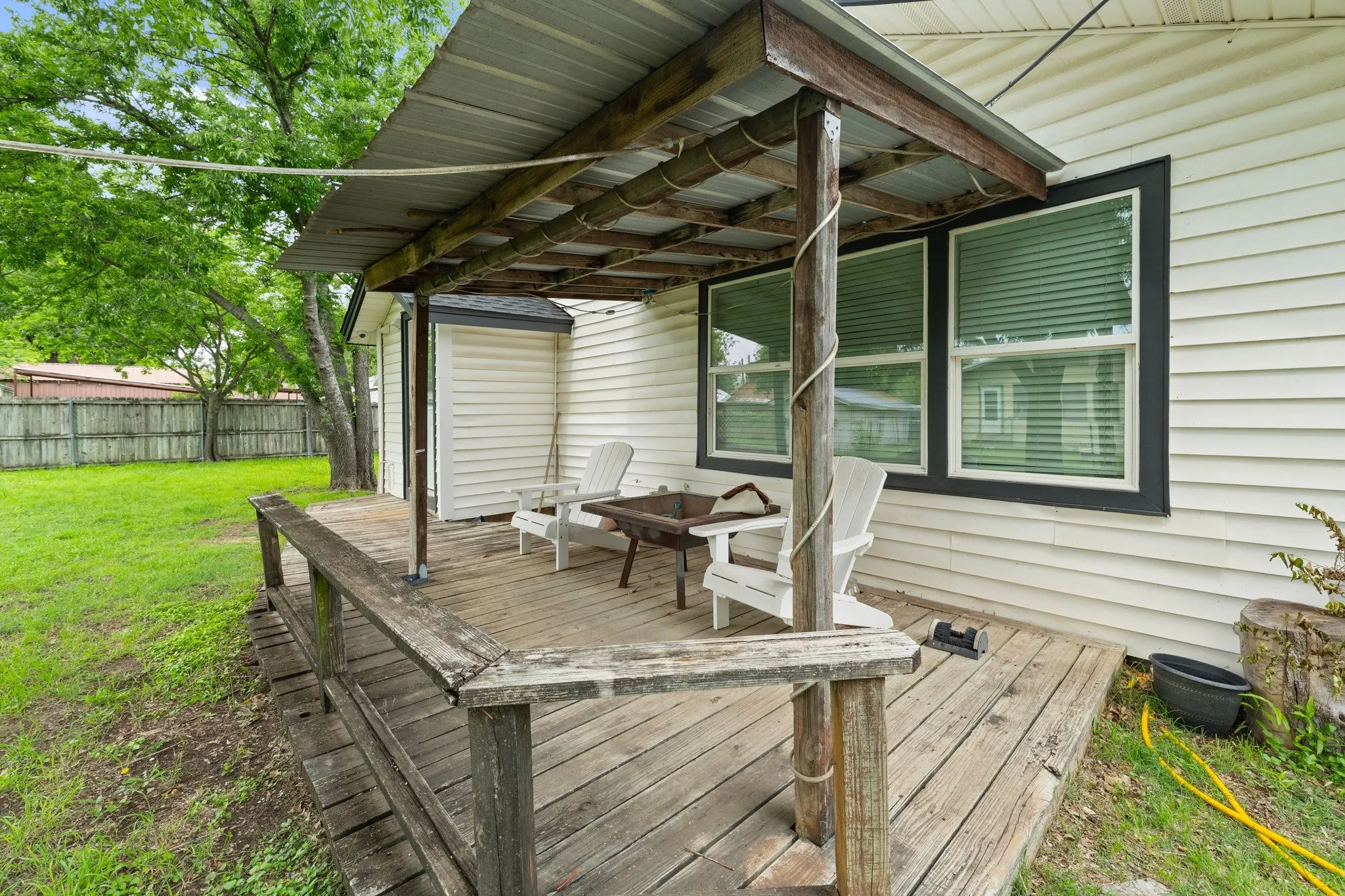 Single Family Residence For Sale in Erath County , 750 N Graham Street, Stephenville, Texas 76401, 2 Bedroom, 2 Bathroom, 2 Garage spaces, 1,132 Sqft, built in 1940, mls#20931331, Real Estate Agent in Stephenville, Homes For Sale in Erath county, Homes For Sale in Stephenville, Realtor in Stephenville Texas, Real Estate Brokerage Independent Realty Texas, Luminita Cordes Realtor
