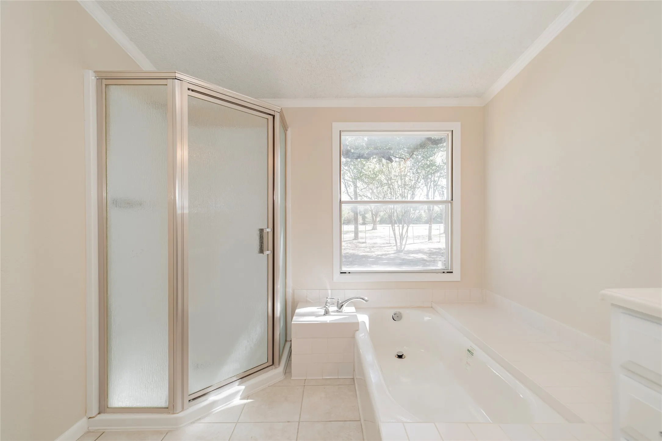 Mobile Home For Sale in Rains County , 204 Rs County Road 1503, Point, Texas 75472, 3 Bedroom, 2 Bathroom, Garage spaces, 1,792 Sqft, built in 1996, Preowned, mls#20931629, Real Estate Agent in Point, Homes For Sale in Rains county, Homes For Sale in Point, Realtor in Point Texas, Real Estate Brokerage Independent Realty Texas, Luminita Cordes Realtor