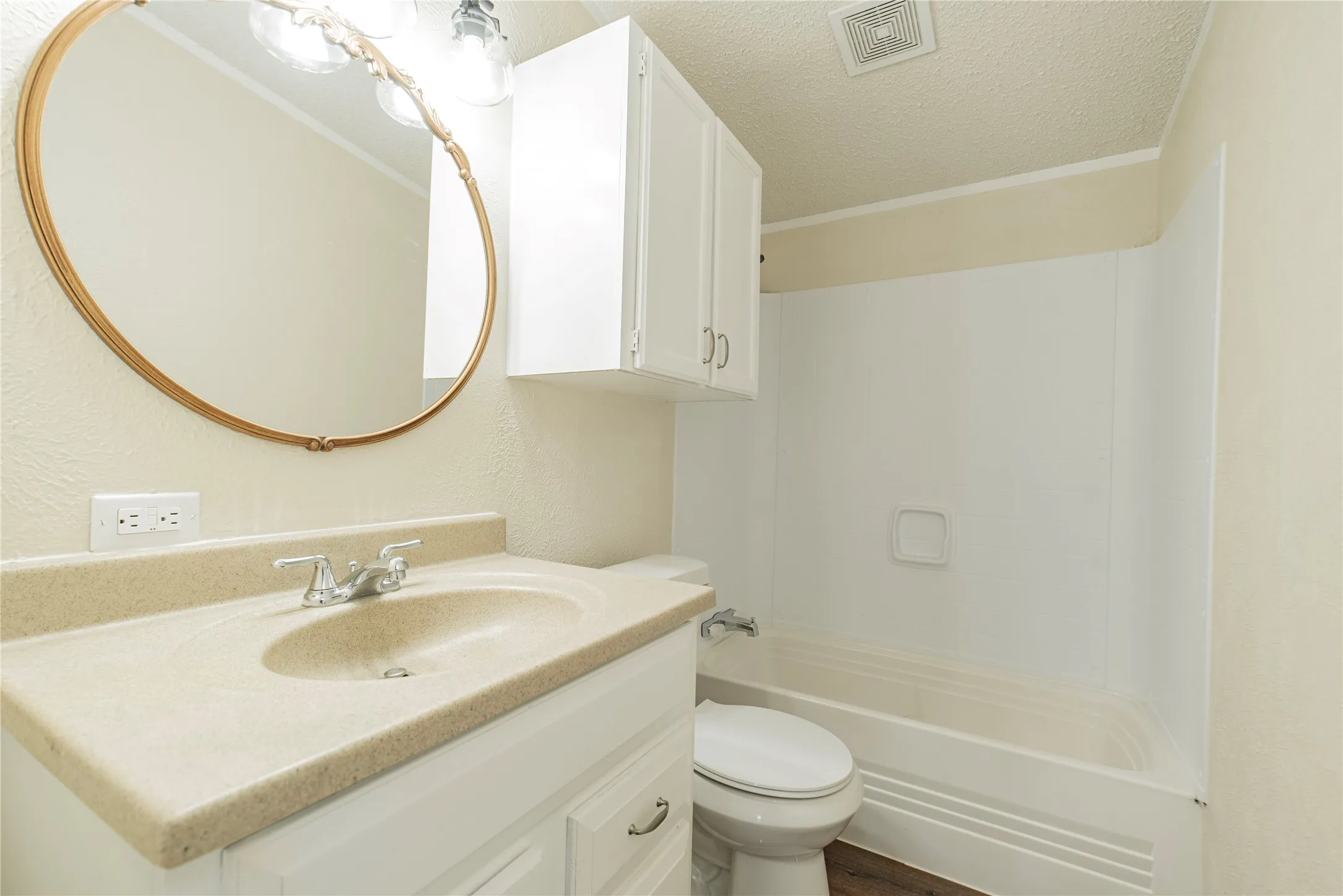 Mobile Home For Sale in Rains County , 204 Rs County Road 1503, Point, Texas 75472, 3 Bedroom, 2 Bathroom, Garage spaces, 1,792 Sqft, built in 1996, Preowned, mls#20931629, Real Estate Agent in Point, Homes For Sale in Rains county, Homes For Sale in Point, Realtor in Point Texas, Real Estate Brokerage Independent Realty Texas, Luminita Cordes Realtor