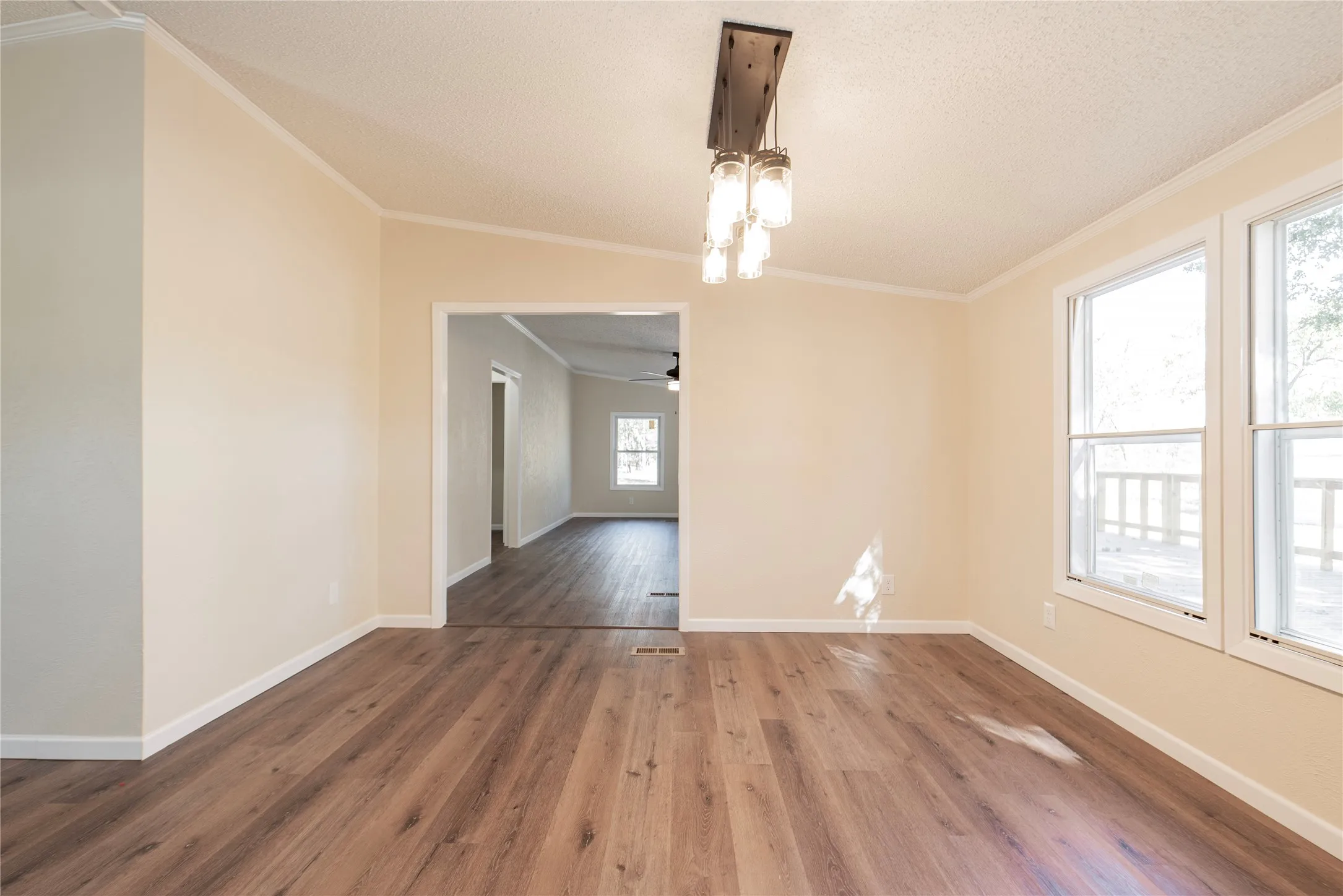 Mobile Home For Sale in Rains County , 204 Rs County Road 1503, Point, Texas 75472, 3 Bedroom, 2 Bathroom, Garage spaces, 1,792 Sqft, built in 1996, Preowned, mls#20931629, Real Estate Agent in Point, Homes For Sale in Rains county, Homes For Sale in Point, Realtor in Point Texas, Real Estate Brokerage Independent Realty Texas, Luminita Cordes Realtor