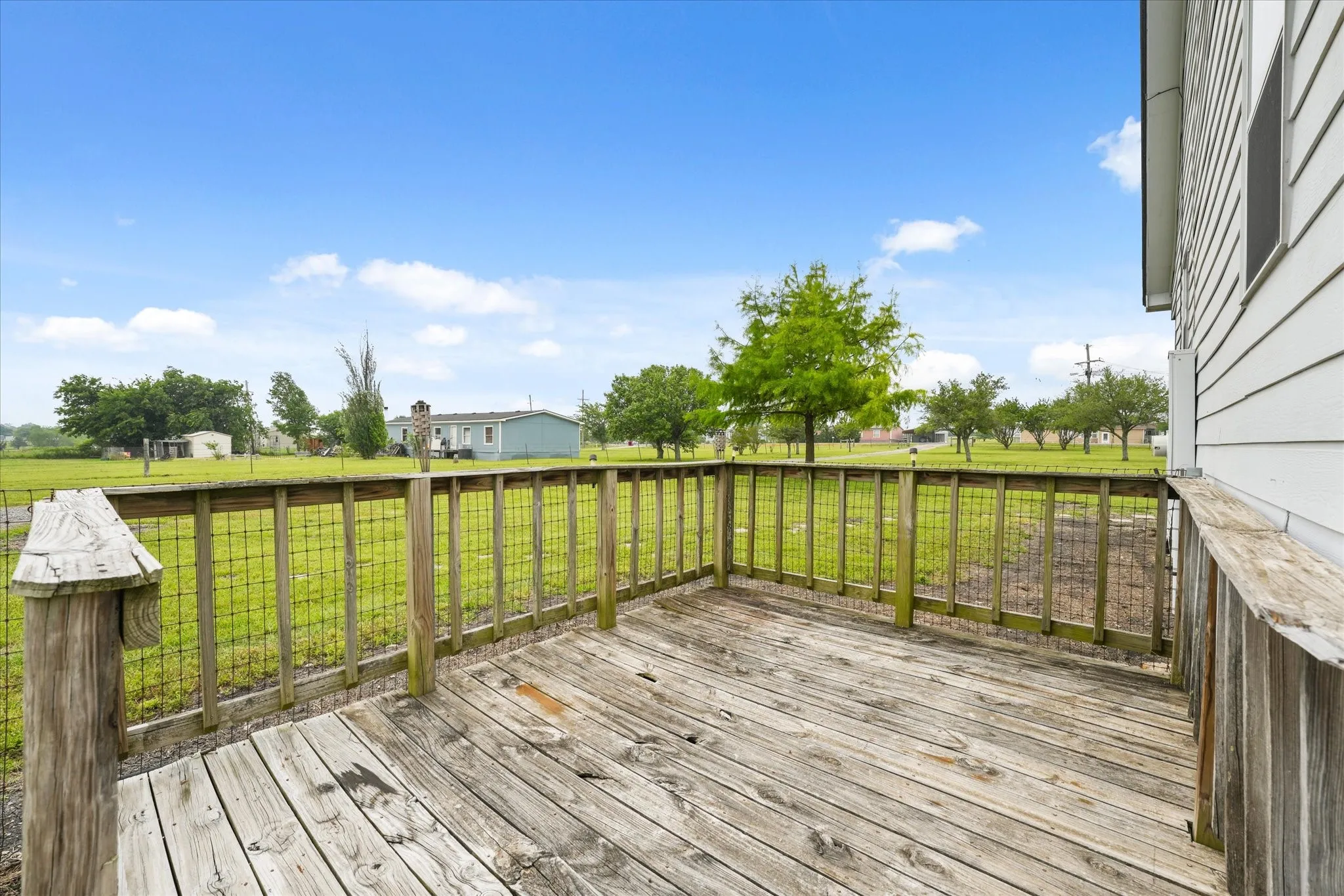 Single Family Residence For Sale in Collin County , 2099 County Road 655, Farmersville, Texas 75442, 2 Bedroom, 2 Bathroom, Garage spaces, 1,144 Sqft, built in 2003, mls#20931607, Real Estate Agent in Farmersville, Homes For Sale in Collin county, Homes For Sale in Farmersville, Realtor in Farmersville Texas, Real Estate Brokerage Independent Realty Texas, Luminita Cordes Realtor