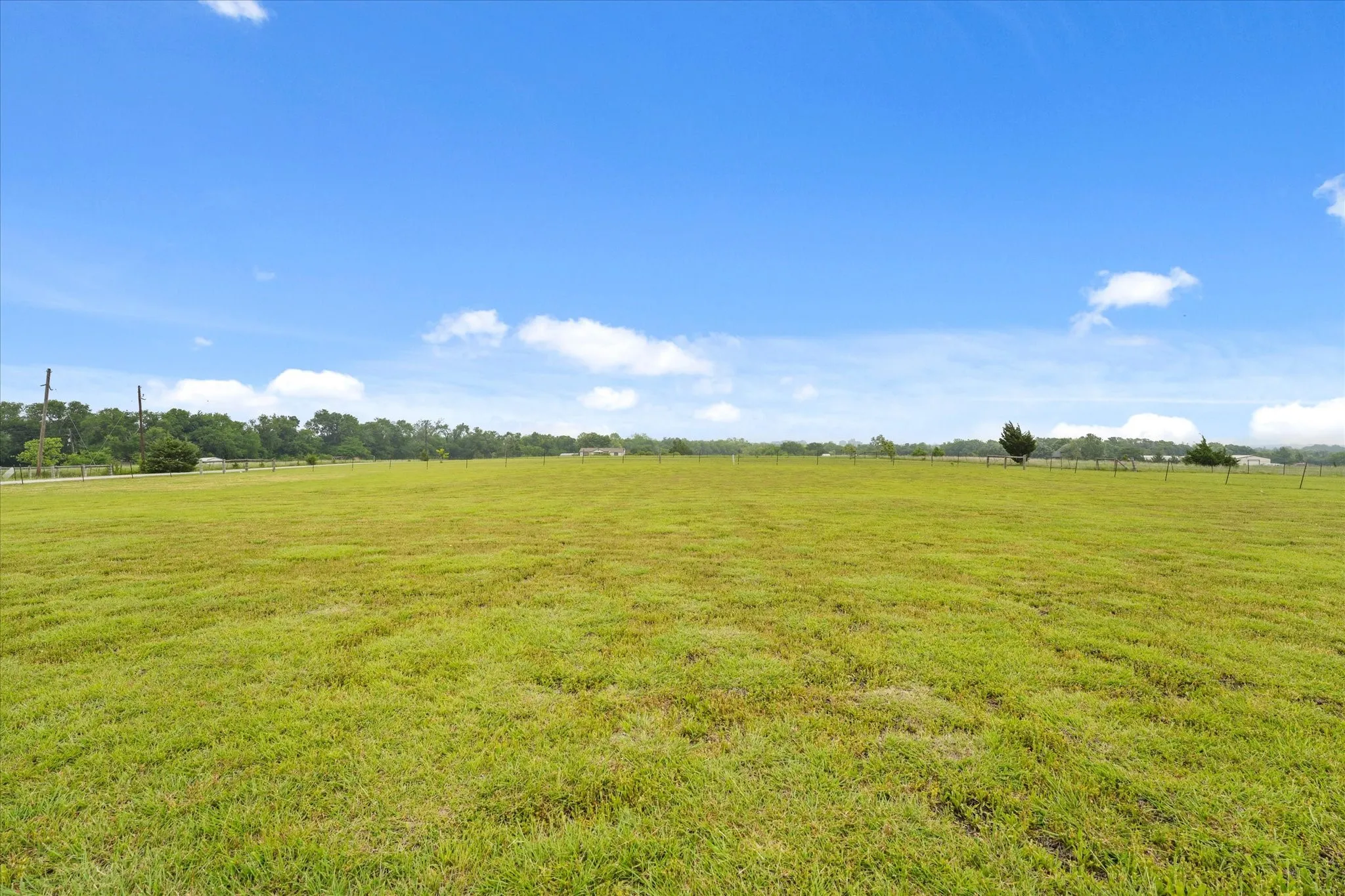 Single Family Residence For Sale in Collin County , 2099 County Road 655, Farmersville, Texas 75442, 2 Bedroom, 2 Bathroom, Garage spaces, 1,144 Sqft, built in 2003, mls#20931607, Real Estate Agent in Farmersville, Homes For Sale in Collin county, Homes For Sale in Farmersville, Realtor in Farmersville Texas, Real Estate Brokerage Independent Realty Texas, Luminita Cordes Realtor