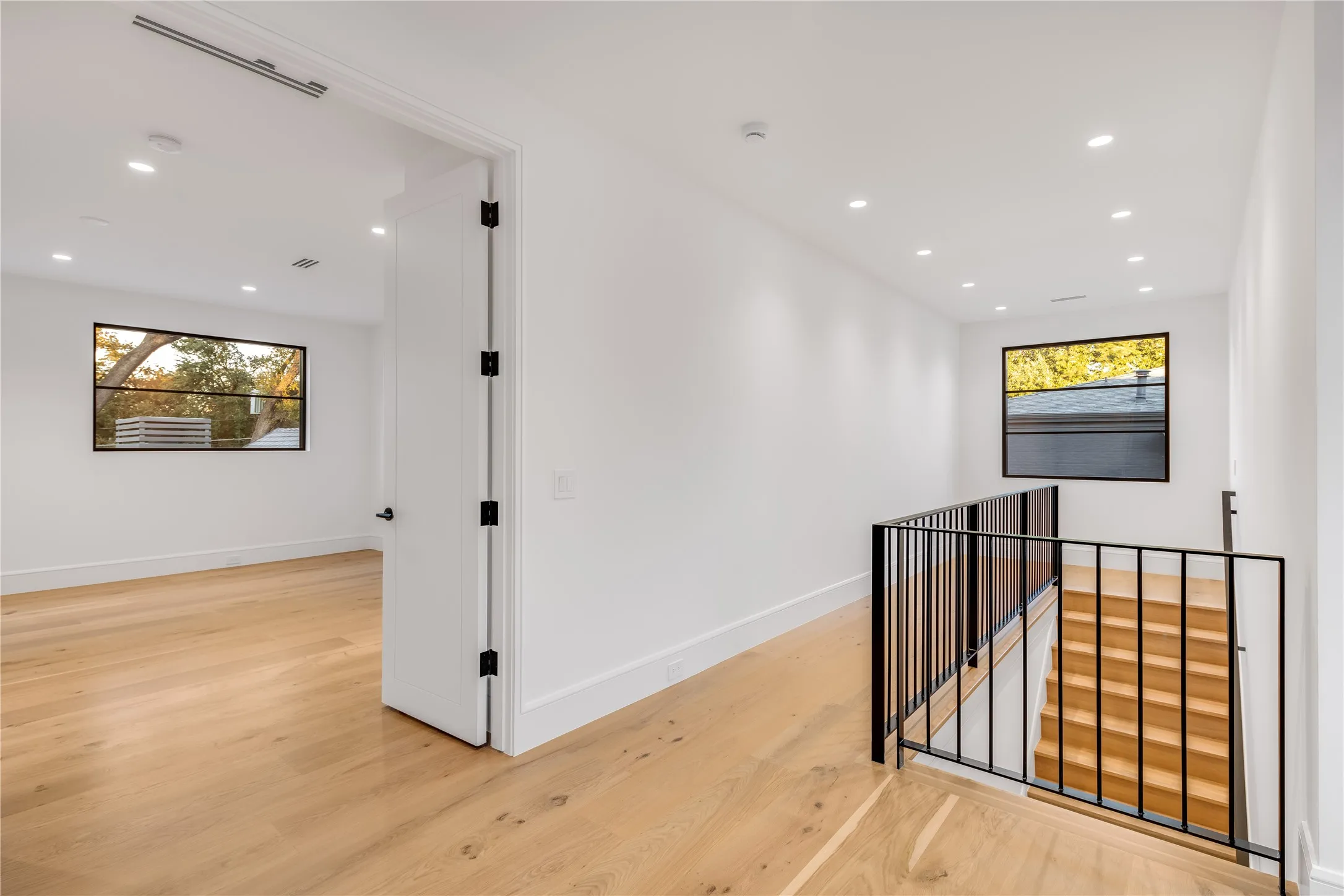 Single Family Residence For Sale in Dallas County , 5525 Wateka Drive, Dallas, Texas 75209, 4 Bedroom, 7 Bathroom, 3 Garage spaces, 5,341 Sqft, built in 2024, New Construction - Complete, mls#20931531, Real Estate Agent in Dallas, Homes For Sale in Dallas county, Homes For Sale in Dallas, Realtor in Dallas Texas, Real Estate Brokerage Independent Realty Texas, Luminita Cordes Realtor