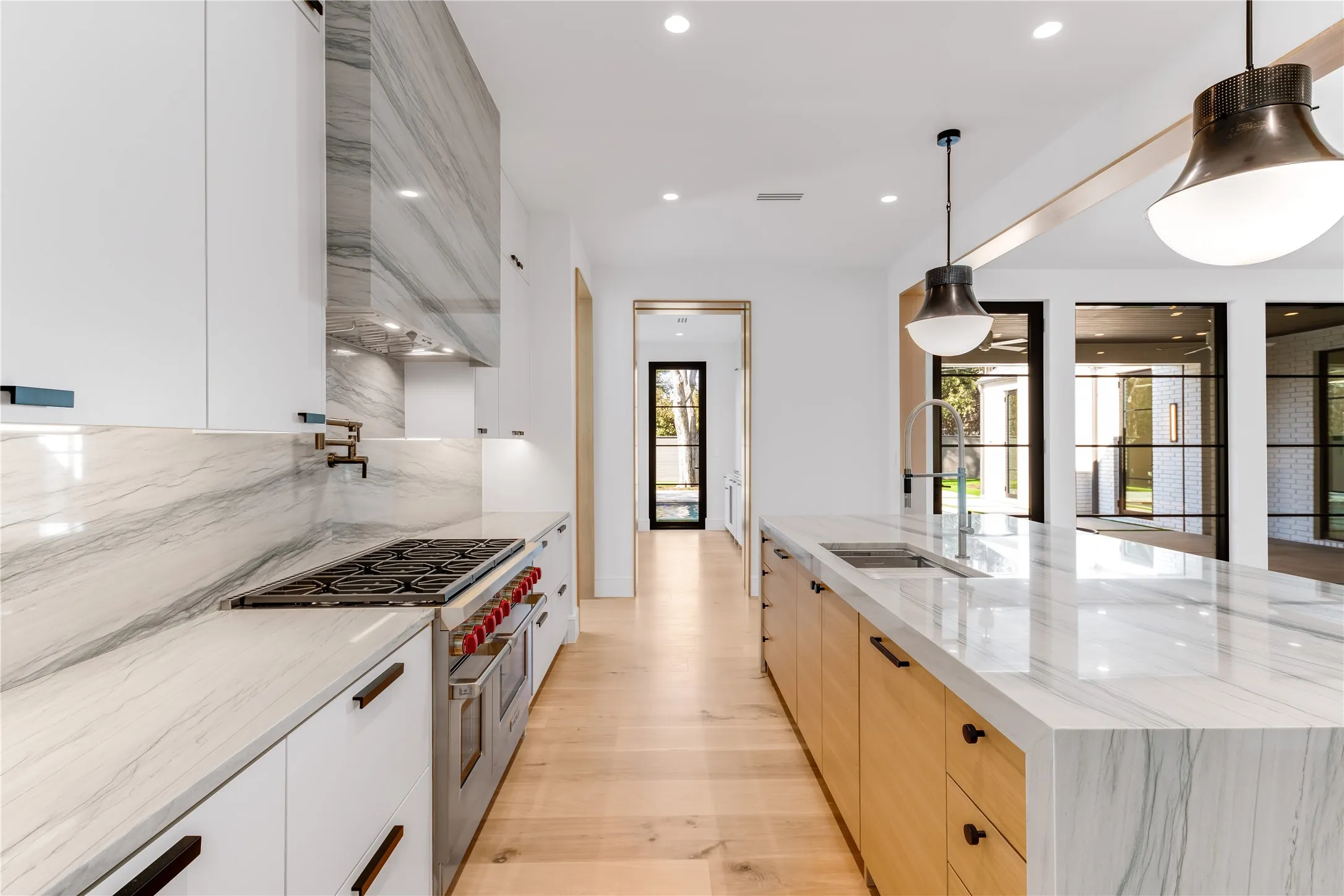 Single Family Residence For Sale in Dallas County , 5525 Wateka Drive, Dallas, Texas 75209, 4 Bedroom, 7 Bathroom, 3 Garage spaces, 5,341 Sqft, built in 2024, New Construction - Complete, mls#20931531, Real Estate Agent in Dallas, Homes For Sale in Dallas county, Homes For Sale in Dallas, Realtor in Dallas Texas, Real Estate Brokerage Independent Realty Texas, Luminita Cordes Realtor