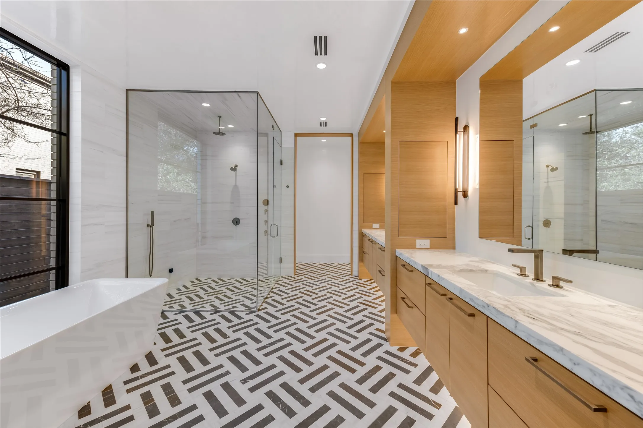 Single Family Residence For Sale in Dallas County , 5525 Wateka Drive, Dallas, Texas 75209, 4 Bedroom, 7 Bathroom, 3 Garage spaces, 5,341 Sqft, built in 2024, New Construction - Complete, mls#20931531, Real Estate Agent in Dallas, Homes For Sale in Dallas county, Homes For Sale in Dallas, Realtor in Dallas Texas, Real Estate Brokerage Independent Realty Texas, Luminita Cordes Realtor