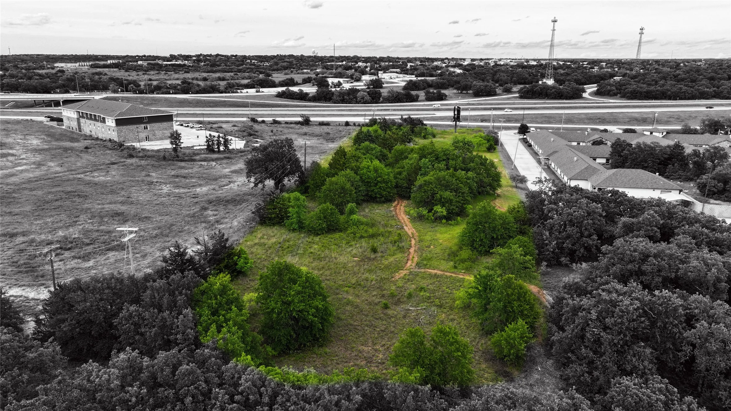 Unimproved Land For Sale in Montague County , TBD US Hwy 287 S Access Road, Bowie, Texas 76230, 0, 0, Garage spaces, 0 Sqft, built in 0, Preowned, Price $195,000, mls#20928936, Real Estate Agent in Bowie, Homes For Sale in Montague county, Homes For Sale in Bowie, Realtor in Bowie Texas, Real Estate Brokerage Independent Realty Texas, Luminita Cordes Realtor