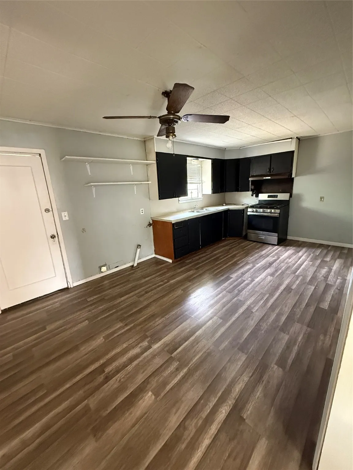 Single Family Residence For Sale in Coleman County , 701 Perry, Santa Anna, Texas 76878, 3 Bedrooms, 2 Bathrooms, Garage spaces, 1,092 Sqft, built in 0, Price $80,000, mls#20933868, Real Estate Agent in Santa Anna, Homes For Sale in Coleman county, Homes For Sale in Santa Anna, Realtor in Santa Anna Texas, Real Estate Brokerage Independent Realty Texas, Luminita Cordes Realtor