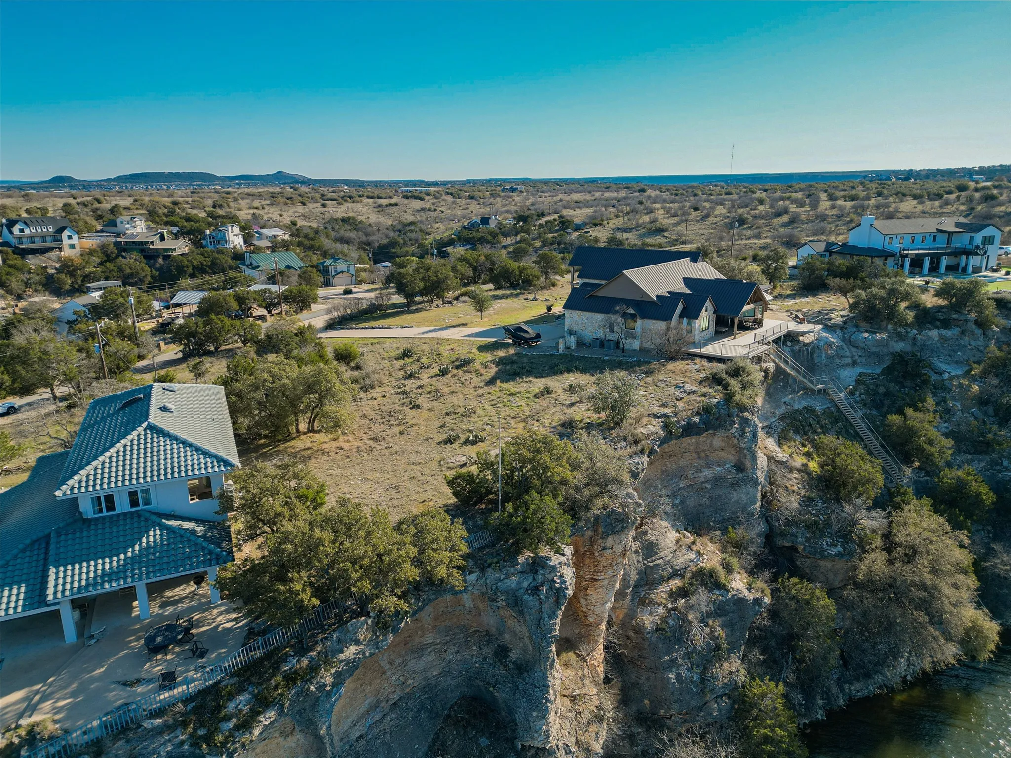 Drone / aerial view featuring a mountain view