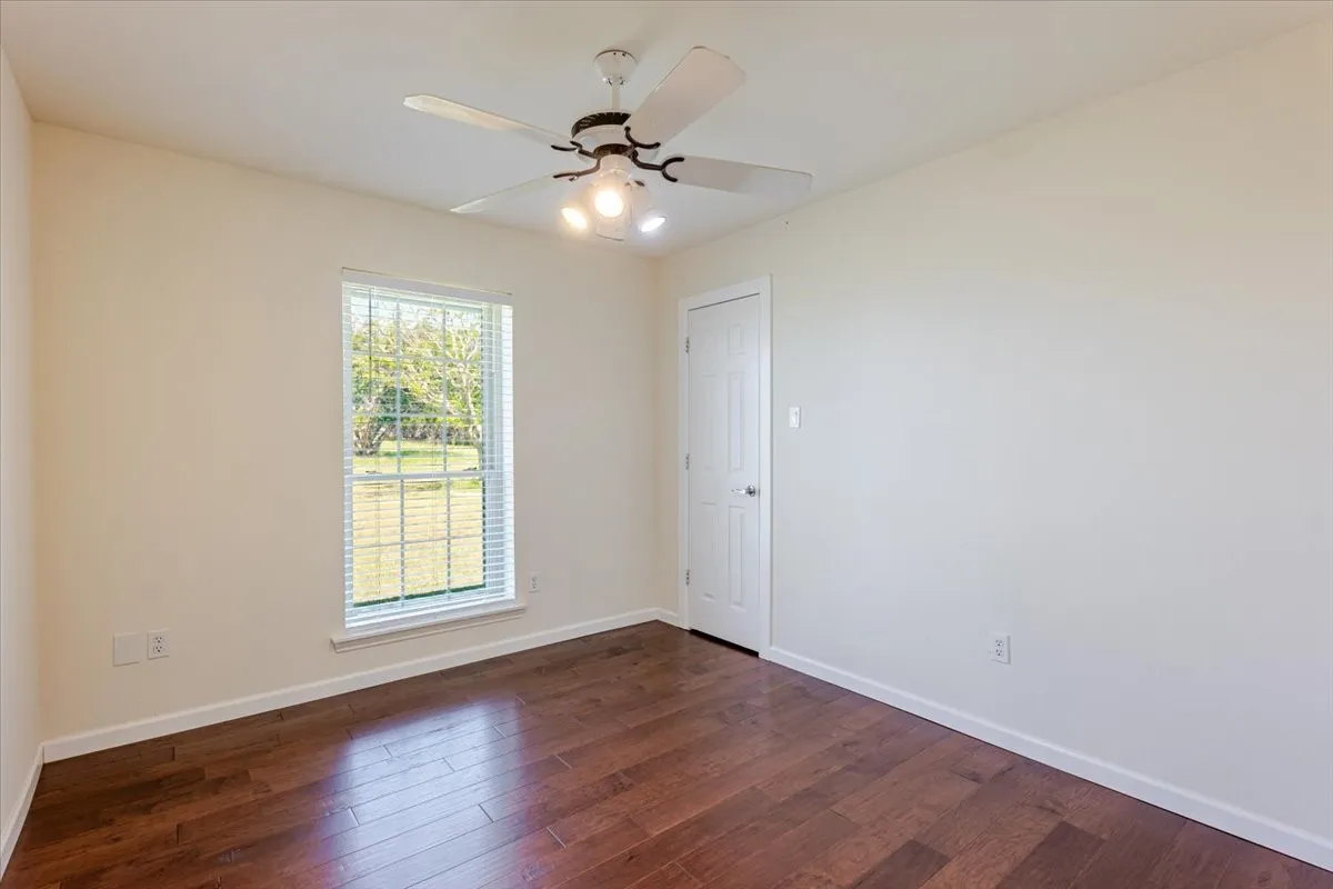 Guest bedroom 2