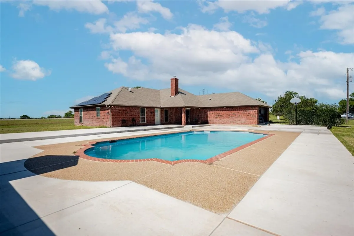 Single Family Residence For Sale in Parker County , 901 Green Branch Road, Weatherford, Texas 76085, 4 Bedrooms, 3 Bathrooms, 2 Garage spaces, 2,652 Sqft, built in 1997, Price $1,400,000, mls#20932849, Real Estate Agent in Weatherford, Homes For Sale in Parker county, Homes For Sale in Weatherford, Realtor in Weatherford Texas, Real Estate Brokerage Independent Realty Texas, Luminita Cordes Realtor