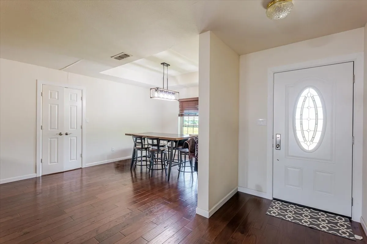 Single Family Residence For Sale in Parker County , 901 Green Branch Road, Weatherford, Texas 76085, 4 Bedrooms, 3 Bathrooms, 2 Garage spaces, 2,652 Sqft, built in 1997, Price $1,400,000, mls#20932849, Real Estate Agent in Weatherford, Homes For Sale in Parker county, Homes For Sale in Weatherford, Realtor in Weatherford Texas, Real Estate Brokerage Independent Realty Texas, Luminita Cordes Realtor