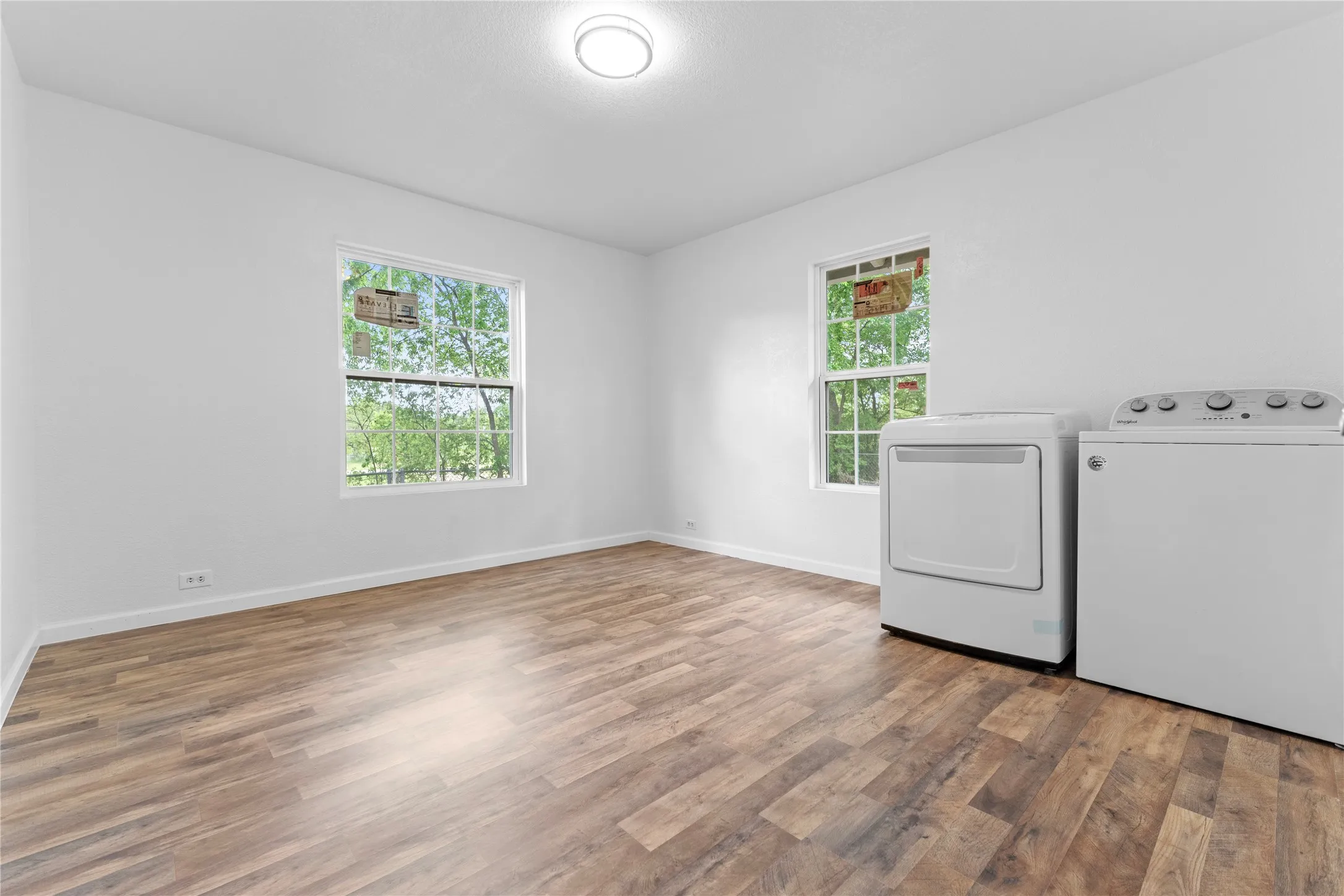 Single Family Residence For Sale in Navarro County , 103 N 6th Street E, Dawson, Texas 76639, 3 Bedrooms, 1 Bathroom, Garage spaces, 1,353 Sqft, built in 1960, Price $199,999, mls#20937567, Real Estate Agent in Dawson, Homes For Sale in Navarro county, Homes For Sale in Dawson, Realtor in Dawson Texas, Real Estate Brokerage Independent Realty Texas, Luminita Cordes Realtor