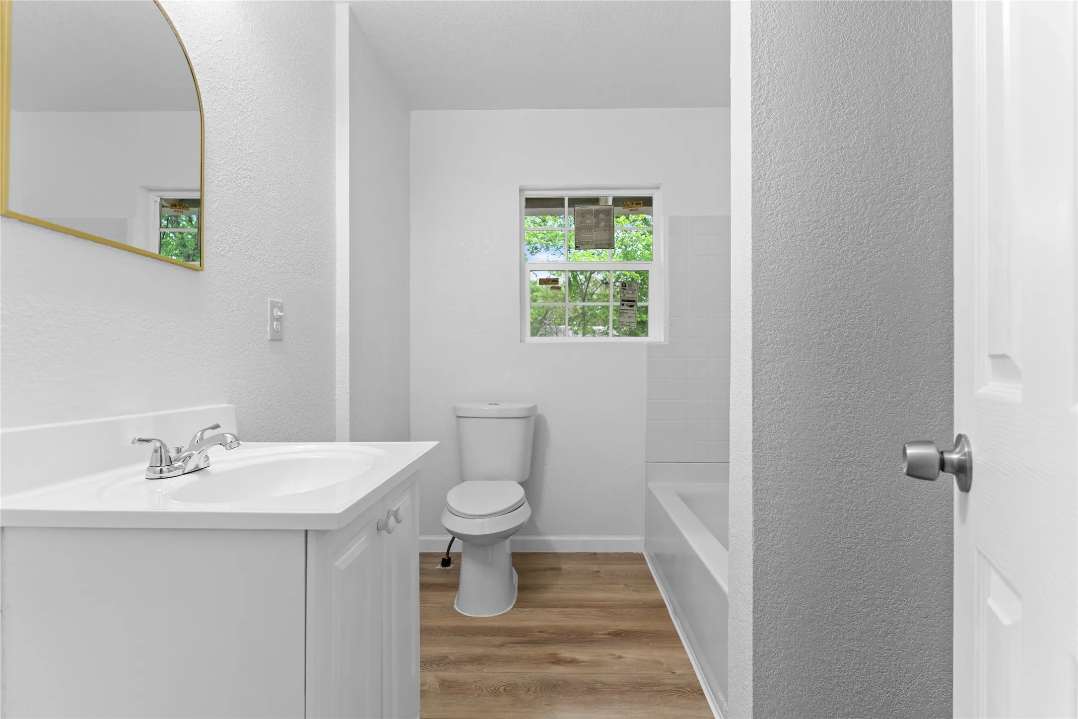 Single Family Residence For Sale in Navarro County , 103 N 6th Street E, Dawson, Texas 76639, 3 Bedrooms, 1 Bathroom, Garage spaces, 1,353 Sqft, built in 1960, Price $199,999, mls#20937567, Real Estate Agent in Dawson, Homes For Sale in Navarro county, Homes For Sale in Dawson, Realtor in Dawson Texas, Real Estate Brokerage Independent Realty Texas, Luminita Cordes Realtor