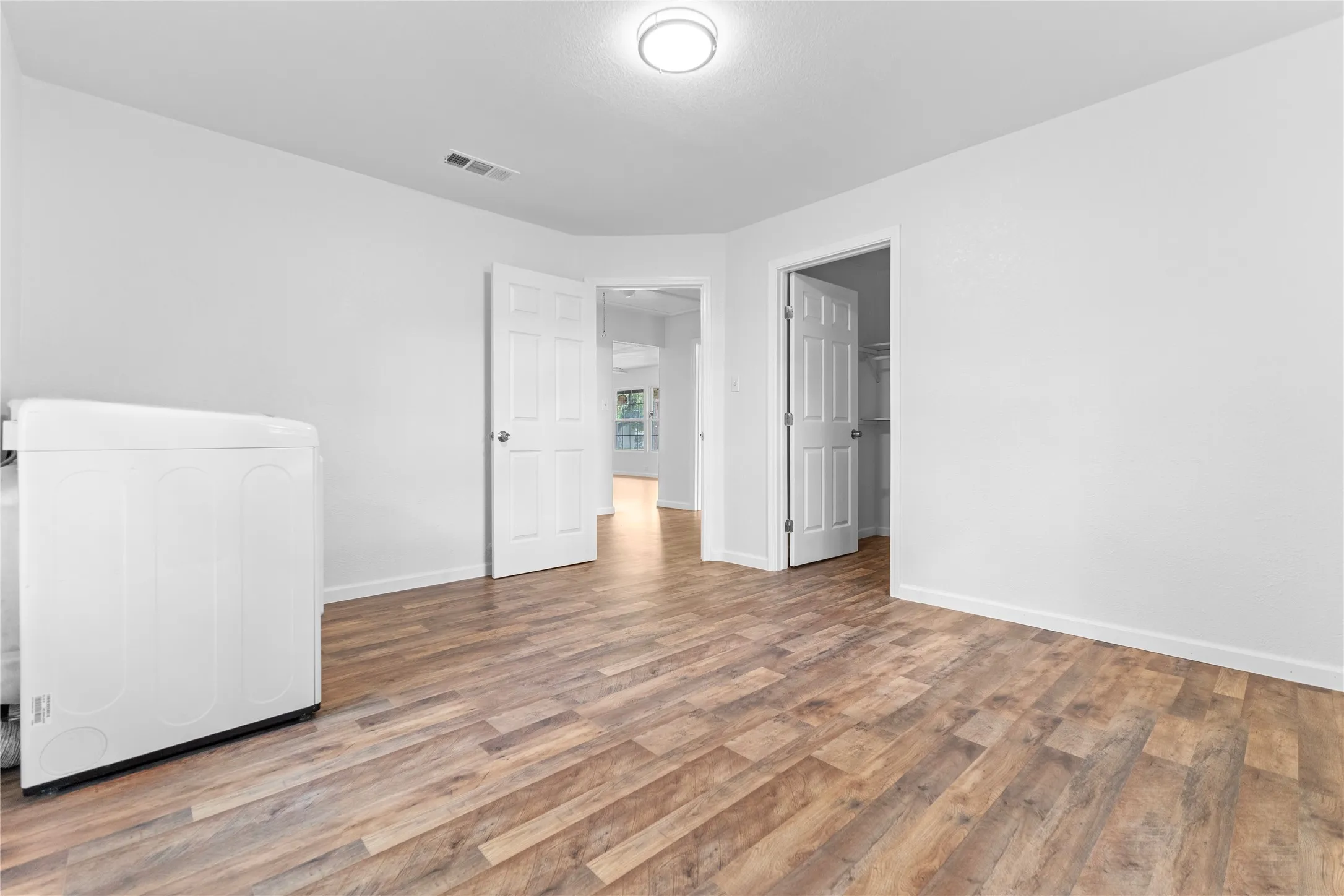 Single Family Residence For Sale in Navarro County , 103 N 6th Street E, Dawson, Texas 76639, 3 Bedrooms, 1 Bathroom, Garage spaces, 1,353 Sqft, built in 1960, Price $199,999, mls#20937567, Real Estate Agent in Dawson, Homes For Sale in Navarro county, Homes For Sale in Dawson, Realtor in Dawson Texas, Real Estate Brokerage Independent Realty Texas, Luminita Cordes Realtor