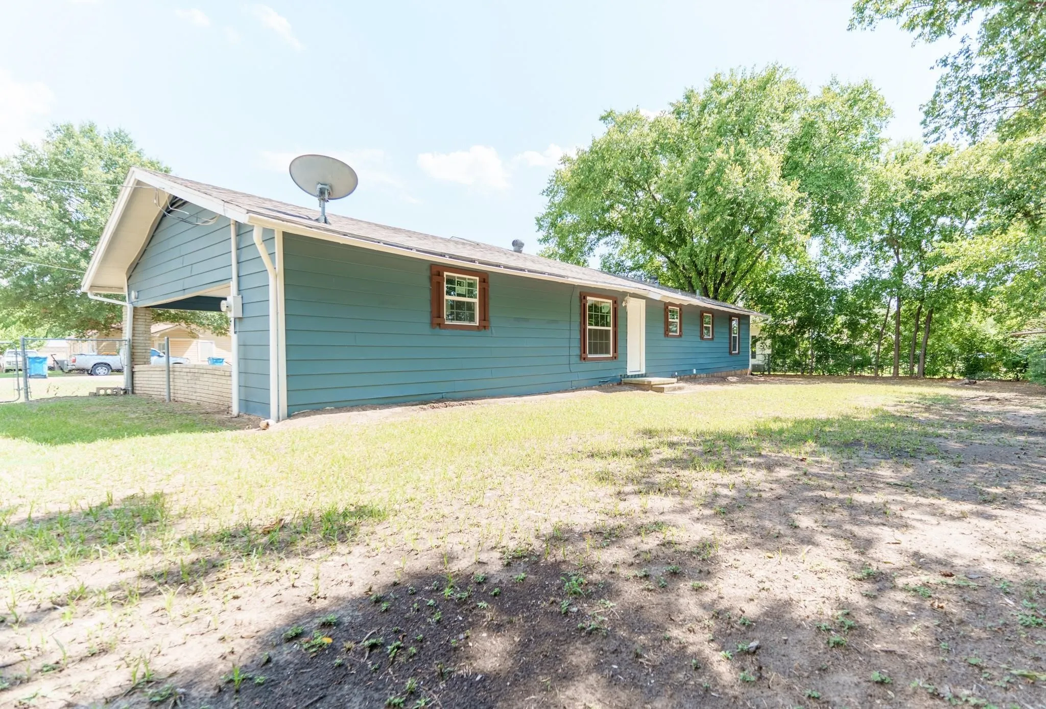Single Family Residence For Sale in Navarro County , 103 N 6th Street E, Dawson, Texas 76639, 3 Bedrooms, 1 Bathroom, Garage spaces, 1,353 Sqft, built in 1960, Price $199,999, mls#20937567, Real Estate Agent in Dawson, Homes For Sale in Navarro county, Homes For Sale in Dawson, Realtor in Dawson Texas, Real Estate Brokerage Independent Realty Texas, Luminita Cordes Realtor