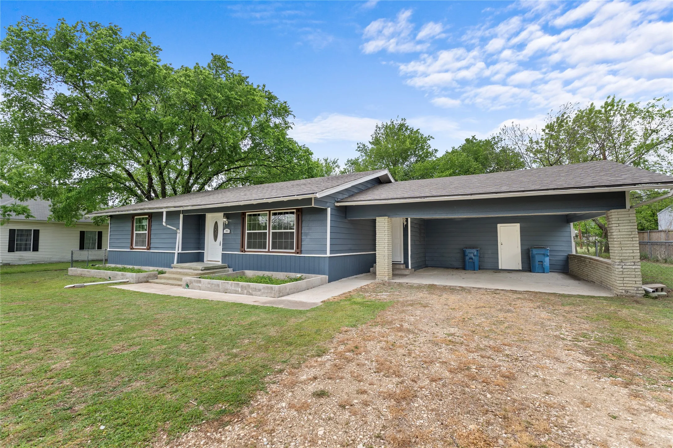 Single Family Residence For Sale in Navarro County , 103 N 6th Street E, Dawson, Texas 76639, 3 Bedrooms, 1 Bathroom, Garage spaces, 1,353 Sqft, built in 1960, Price $199,999, mls#20937567, Real Estate Agent in Dawson, Homes For Sale in Navarro county, Homes For Sale in Dawson, Realtor in Dawson Texas, Real Estate Brokerage Independent Realty Texas, Luminita Cordes Realtor