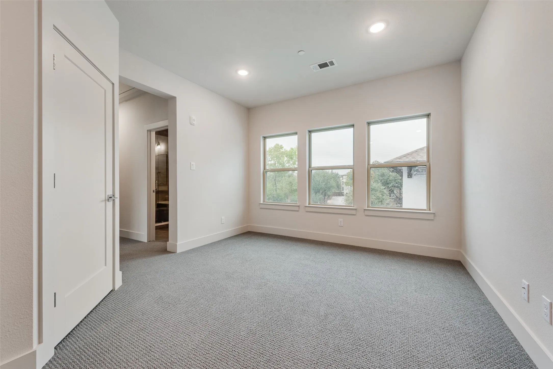 Condominium For Sale in Denton County , 444 Waters Edge Drive 721, Hickory Creek, Texas 75065, 3 Bedroom, 4 Bathroom, 2 Garage spaces, 2,087 Sqft, built in 2025, New Construction - Complete, mls#20938620, Real Estate Agent in Hickory Creek, Homes For Sale in Denton county, Homes For Sale in Hickory Creek, Realtor in Hickory Creek Texas, Real Estate Brokerage Independent Realty Texas, Luminita Cordes Realtor