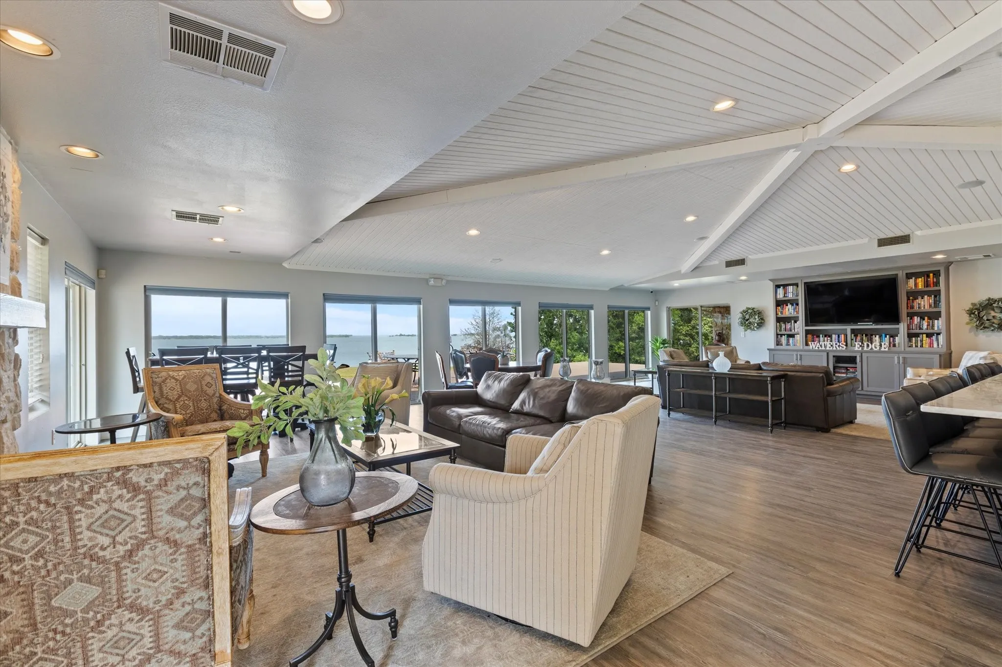 Condominium For Sale in Denton County , 444 Waters Edge Drive 721, Hickory Creek, Texas 75065, 3 Bedroom, 4 Bathroom, 2 Garage spaces, 2,087 Sqft, built in 2025, New Construction - Complete, mls#20938620, Real Estate Agent in Hickory Creek, Homes For Sale in Denton county, Homes For Sale in Hickory Creek, Realtor in Hickory Creek Texas, Real Estate Brokerage Independent Realty Texas, Luminita Cordes Realtor
