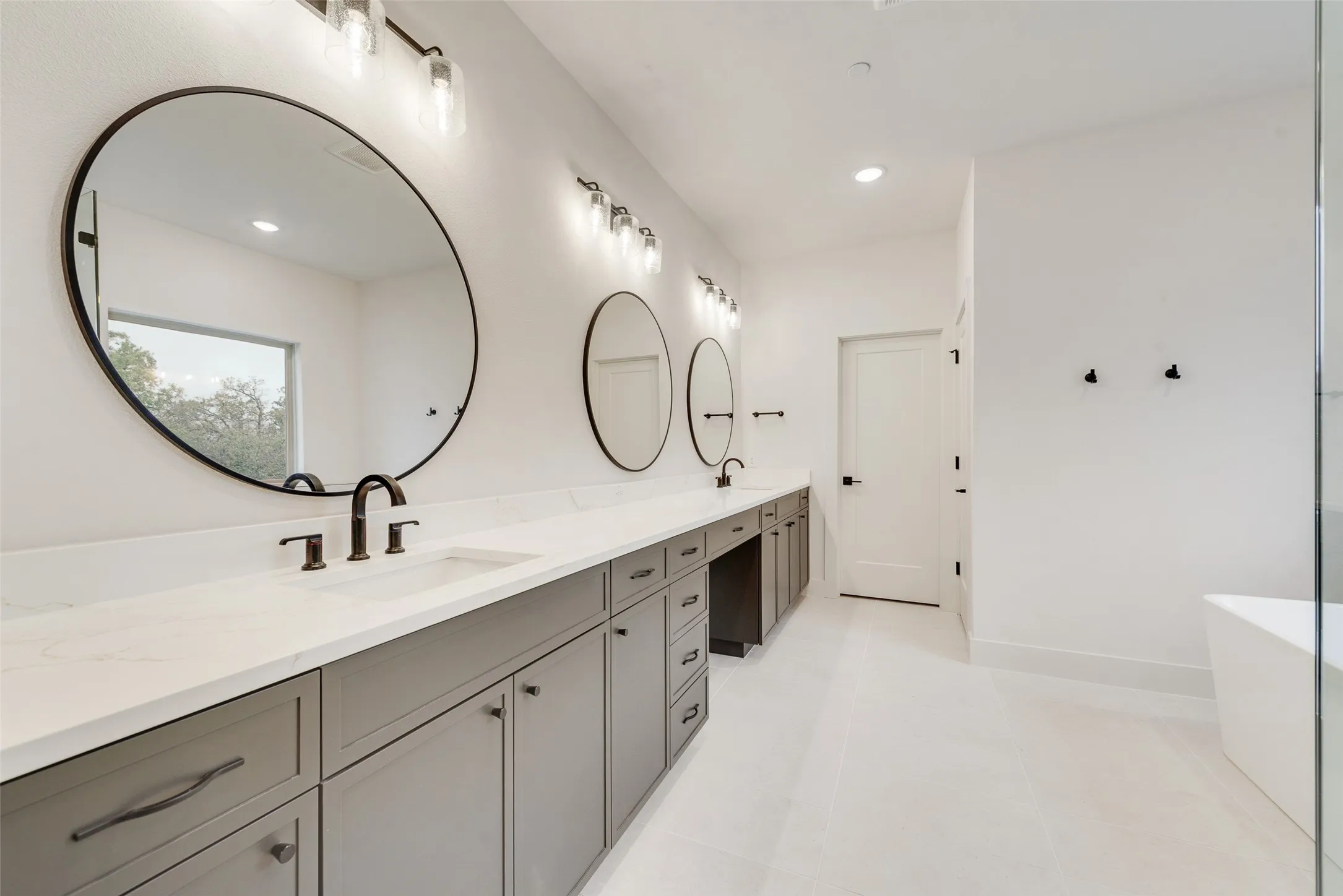 Condominium For Sale in Denton County , 444 Waters Edge Drive 720, Hickory Creek, Texas 75065, 2 Bedroom, 3 Bathroom, 2 Garage spaces, 2,372 Sqft, built in 2025, New Construction - Complete, mls#20937033, Real Estate Agent in Hickory Creek, Homes For Sale in Denton county, Homes For Sale in Hickory Creek, Realtor in Hickory Creek Texas, Real Estate Brokerage Independent Realty Texas, Luminita Cordes Realtor