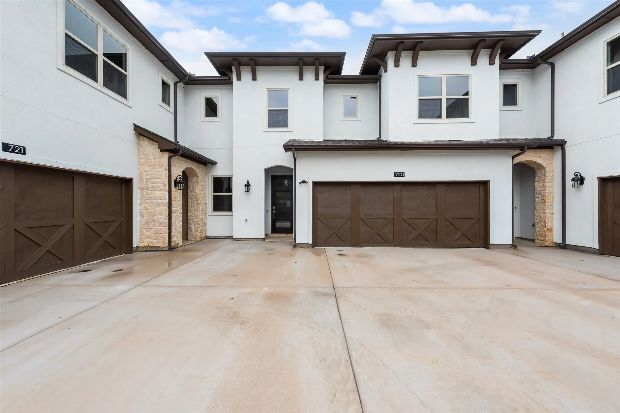 Condominium For Sale in Denton County , 444 Waters Edge Drive 720, Hickory Creek, Texas 75065, 2 Bedroom, 3 Bathroom, 2 Garage spaces, 2,372 Sqft, built in 2025, New Construction - Complete, mls#20937033, Real Estate Agent in Hickory Creek, Homes For Sale in Denton county, Homes For Sale in Hickory Creek, Realtor in Hickory Creek Texas, Real Estate Brokerage Independent Realty Texas, Luminita Cordes Realtor