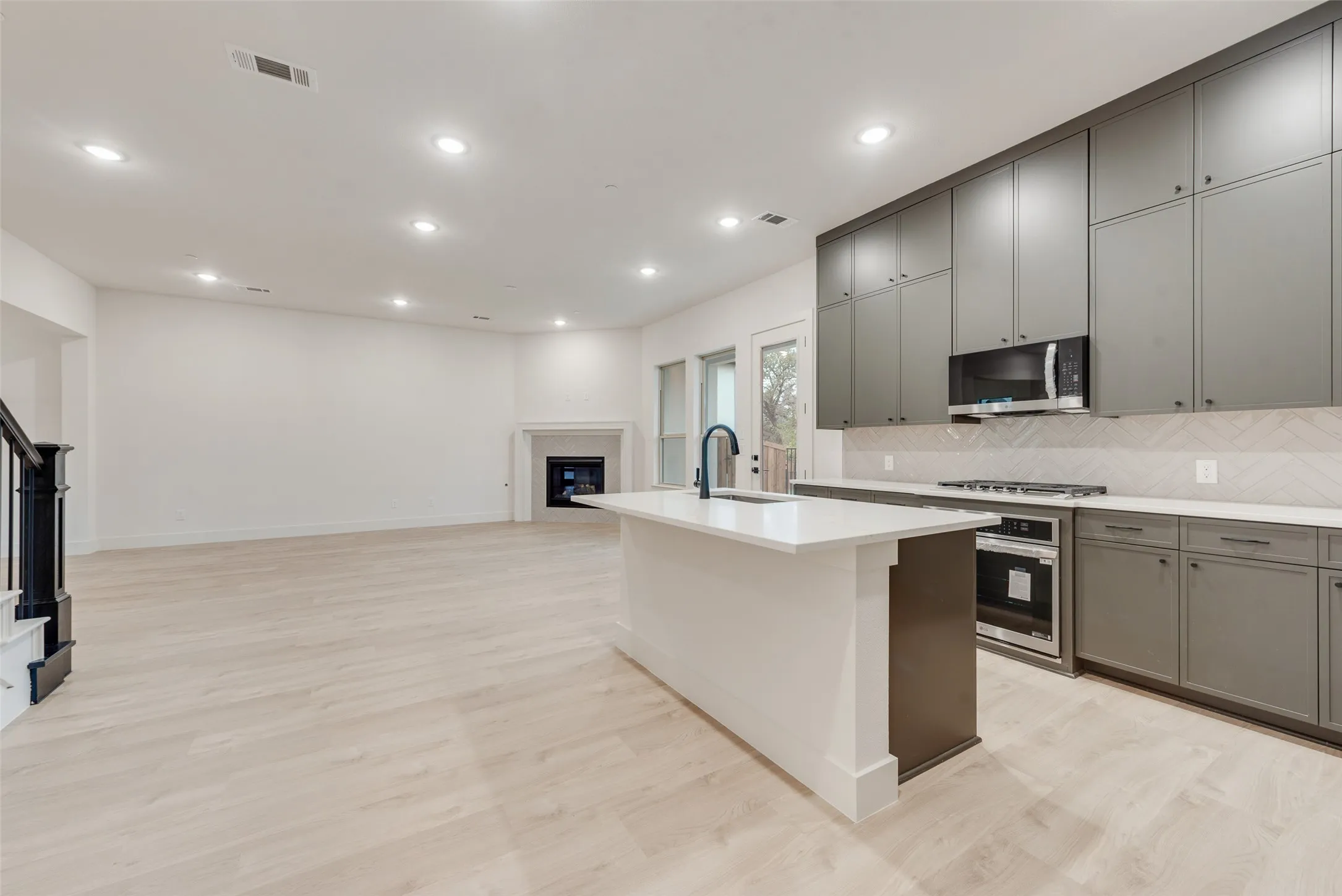 Condominium For Sale in Denton County , 444 Waters Edge Drive 720, Hickory Creek, Texas 75065, 2 Bedroom, 3 Bathroom, 2 Garage spaces, 2,372 Sqft, built in 2025, New Construction - Complete, mls#20937033, Real Estate Agent in Hickory Creek, Homes For Sale in Denton county, Homes For Sale in Hickory Creek, Realtor in Hickory Creek Texas, Real Estate Brokerage Independent Realty Texas, Luminita Cordes Realtor
