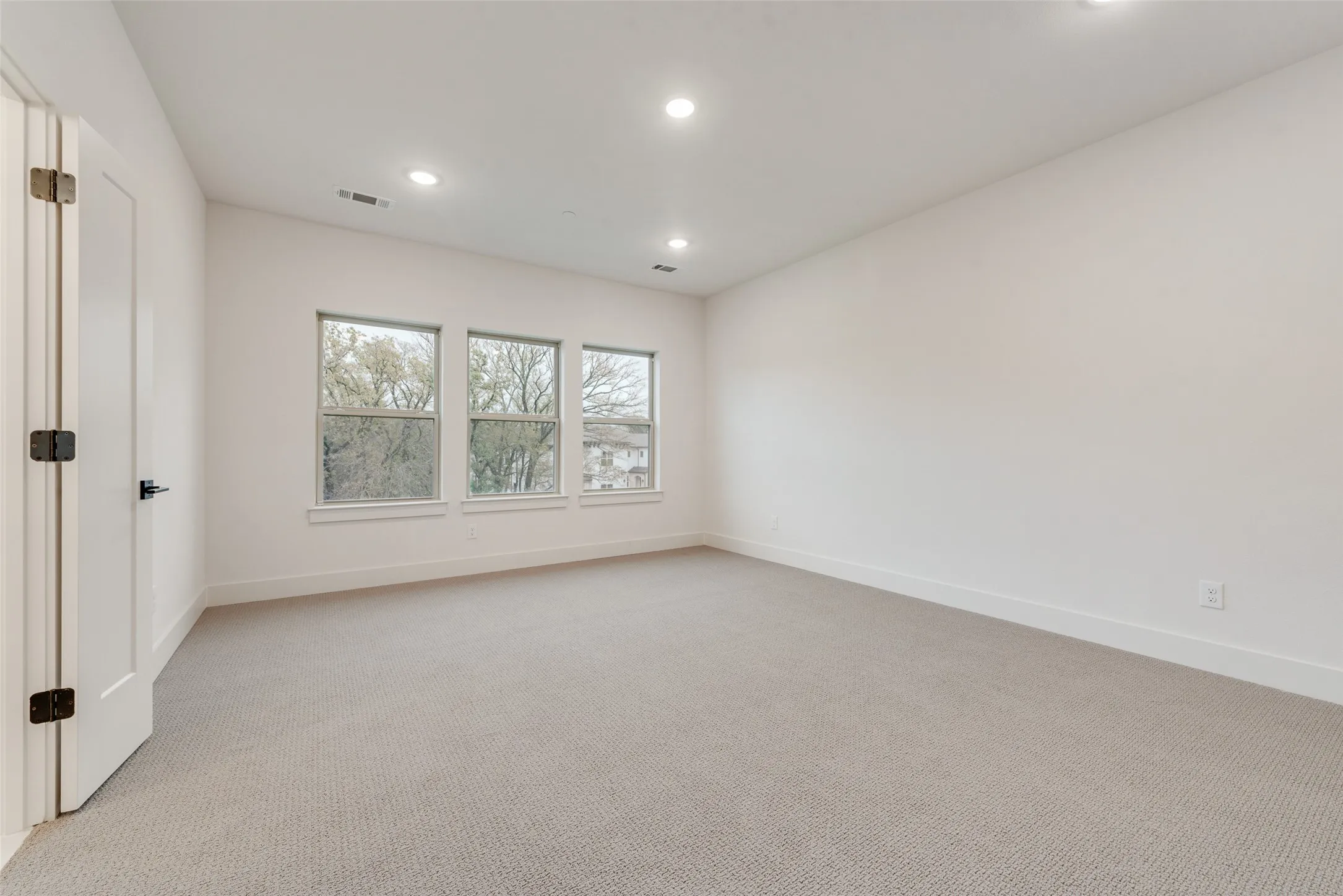 Condominium For Sale in Denton County , 444 Waters Edge Drive 720, Hickory Creek, Texas 75065, 2 Bedroom, 3 Bathroom, 2 Garage spaces, 2,372 Sqft, built in 2025, New Construction - Complete, mls#20937033, Real Estate Agent in Hickory Creek, Homes For Sale in Denton county, Homes For Sale in Hickory Creek, Realtor in Hickory Creek Texas, Real Estate Brokerage Independent Realty Texas, Luminita Cordes Realtor