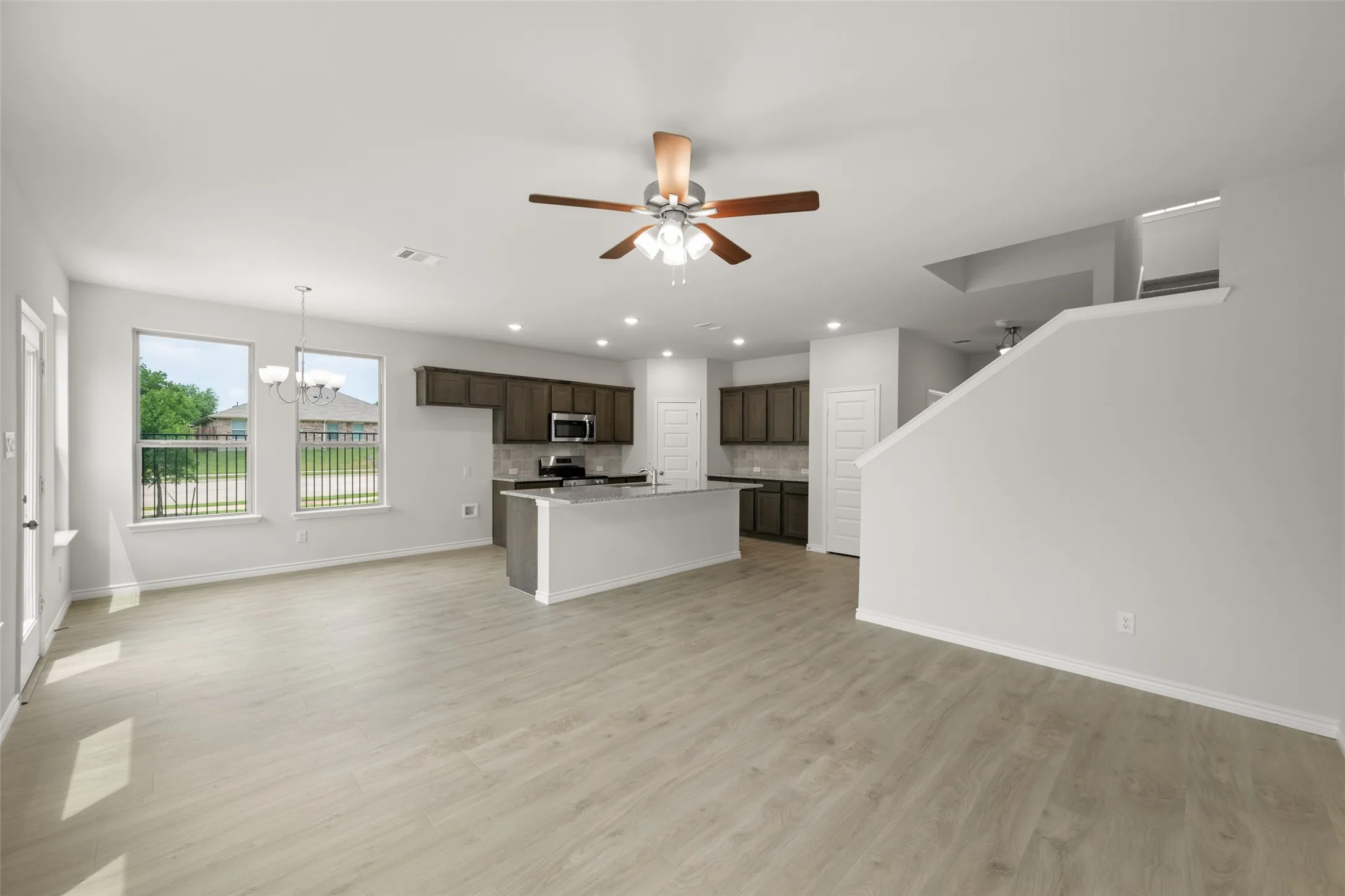 400-402 Trailhead- Living Room-2