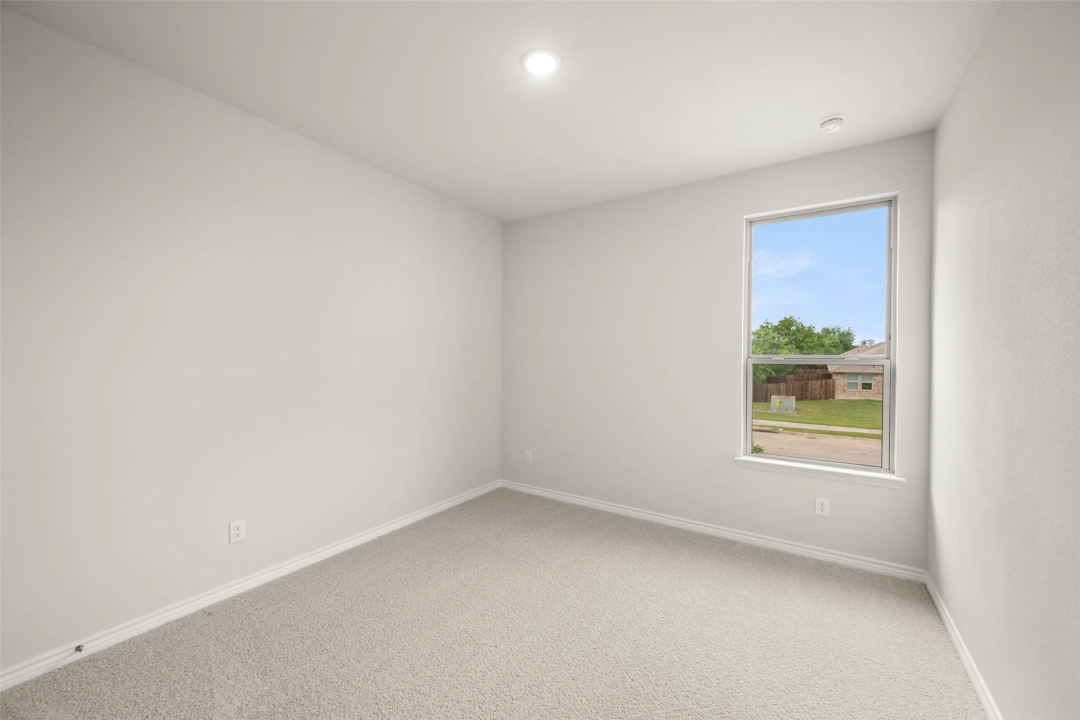 400-402 Trailhead- Bedroom-1