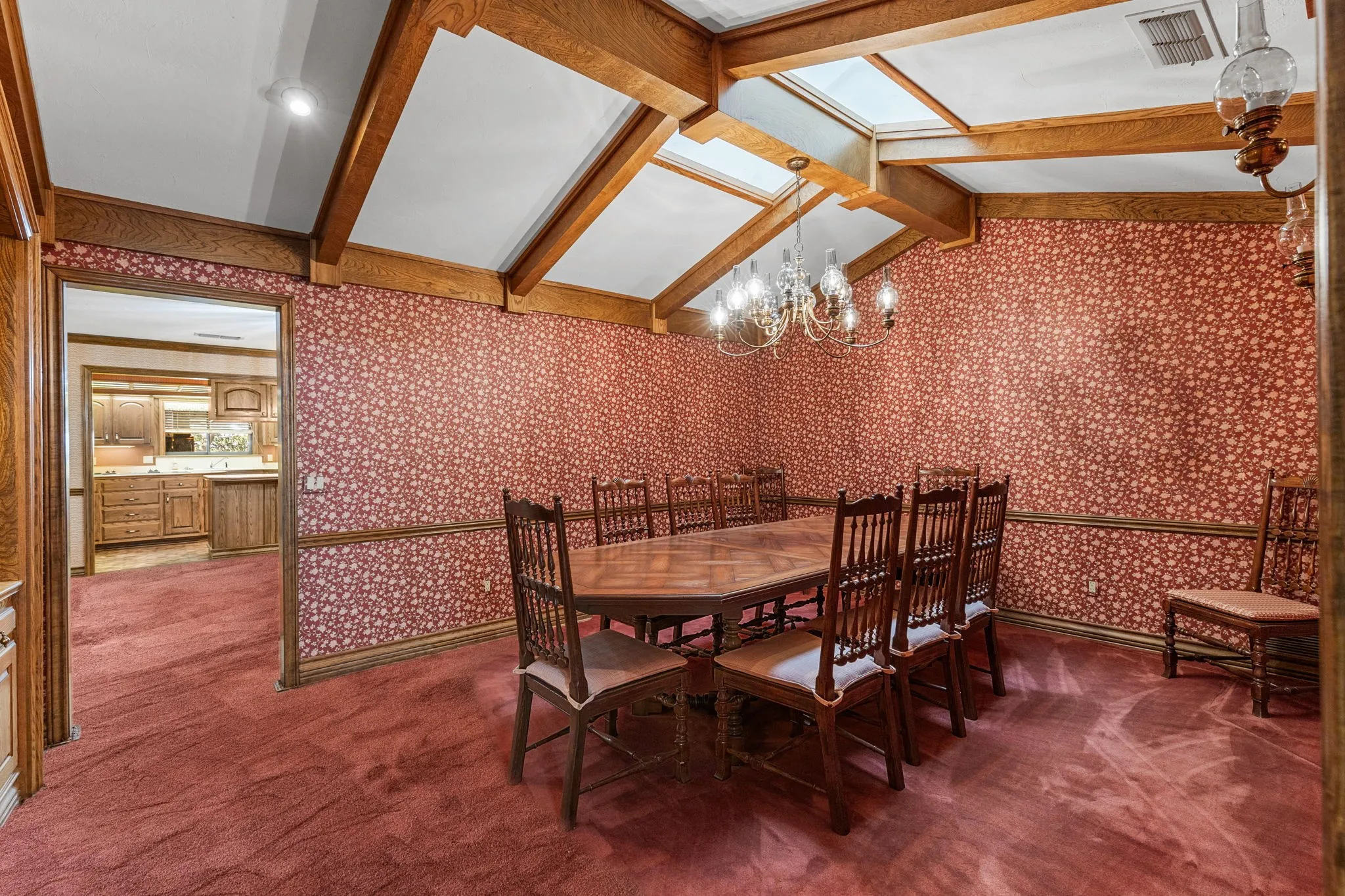 Single Family Residence For Sale in Archer County , 1602 Cedar Avenue, Megargel, Texas 76370, 4 Bedrooms, 5 Bathrooms, 8 Garage spaces, 5,413 Sqft, built in 1982, Price $595,000, mls#20939767, Real Estate Agent in Megargel, Homes For Sale in Archer county, Homes For Sale in Megargel, Realtor in Megargel Texas, Real Estate Brokerage Independent Realty Texas, Luminita Cordes Realtor