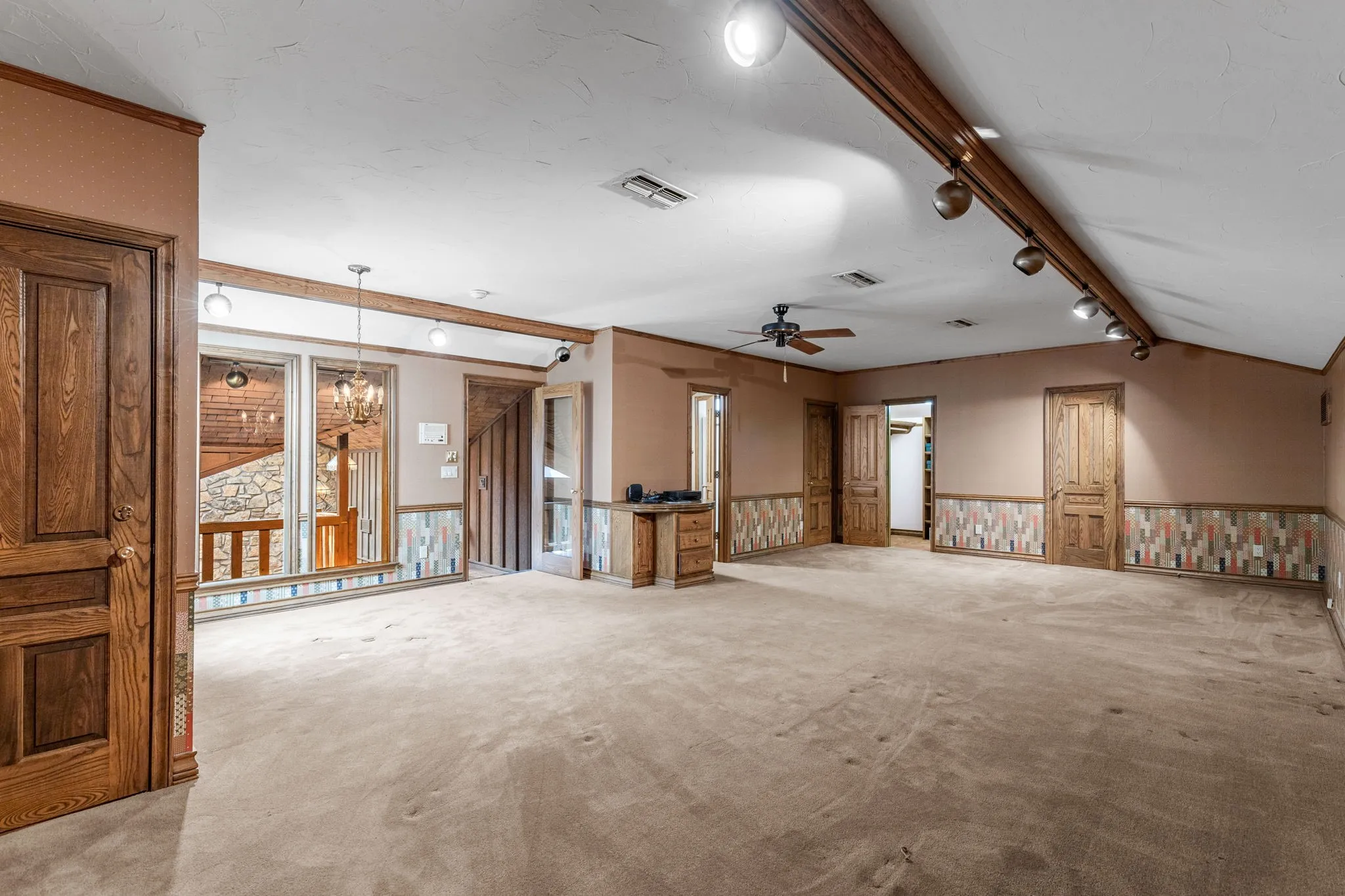 Single Family Residence For Sale in Archer County , 1602 Cedar Avenue, Megargel, Texas 76370, 4 Bedrooms, 5 Bathrooms, 8 Garage spaces, 5,413 Sqft, built in 1982, Price $595,000, mls#20939767, Real Estate Agent in Megargel, Homes For Sale in Archer county, Homes For Sale in Megargel, Realtor in Megargel Texas, Real Estate Brokerage Independent Realty Texas, Luminita Cordes Realtor
